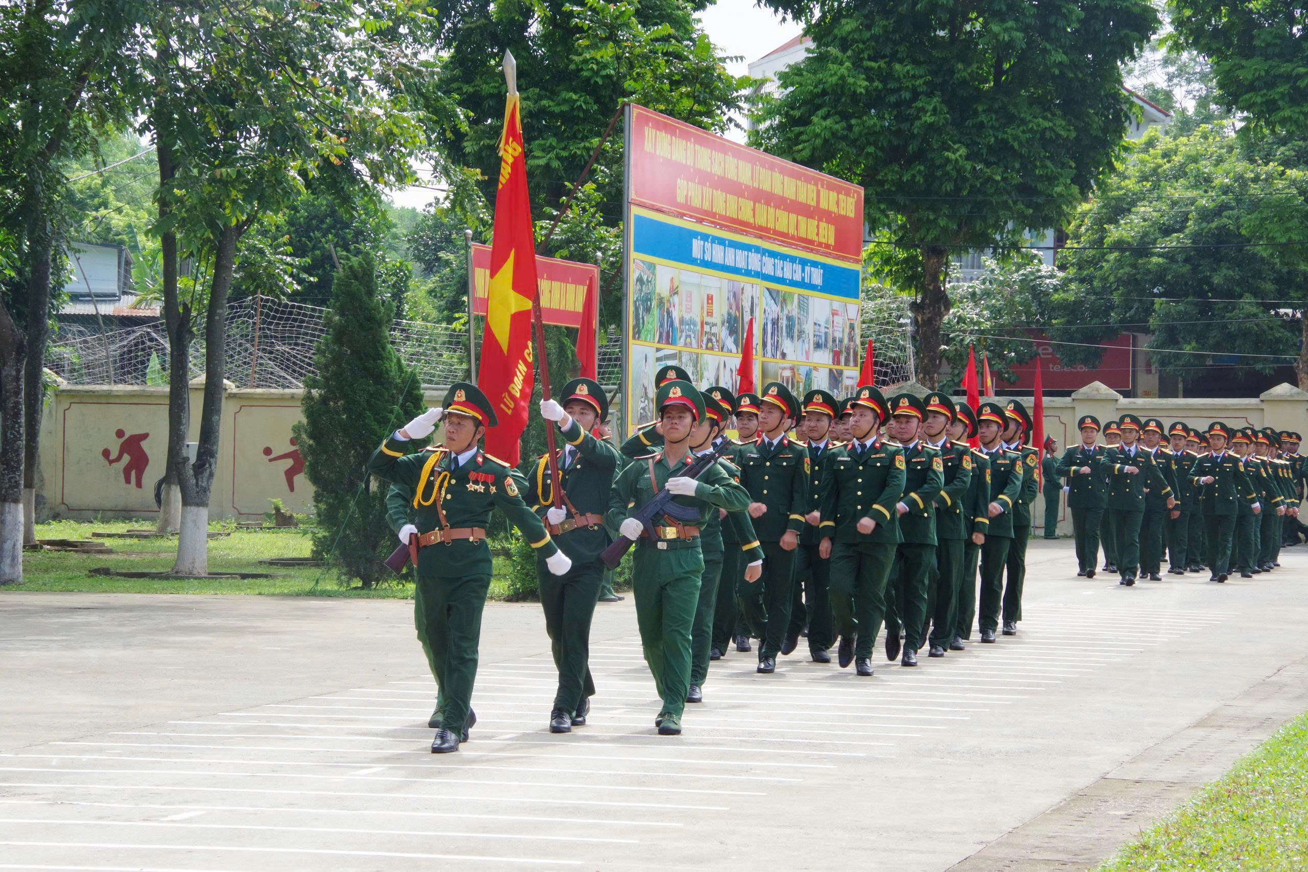 Anh-tin-bai
