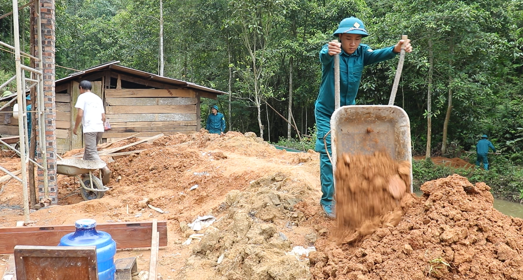 Anh-tin-bai