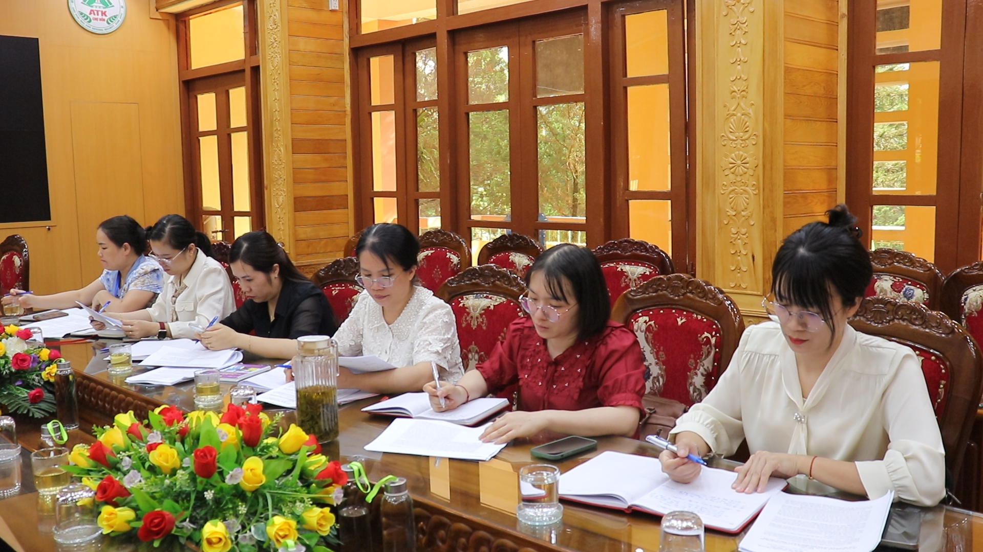 Anh-tin-bai