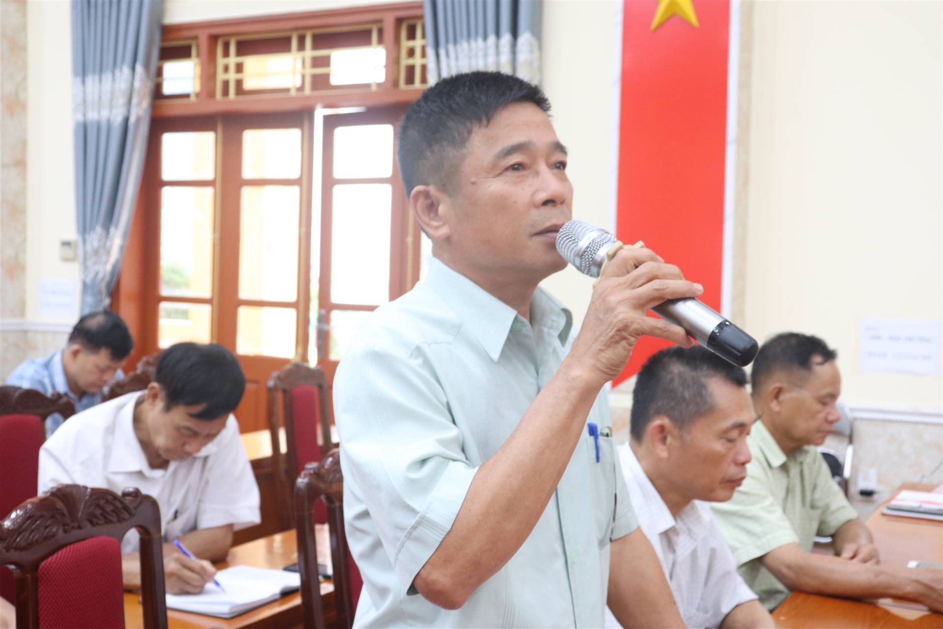 Anh-tin-bai