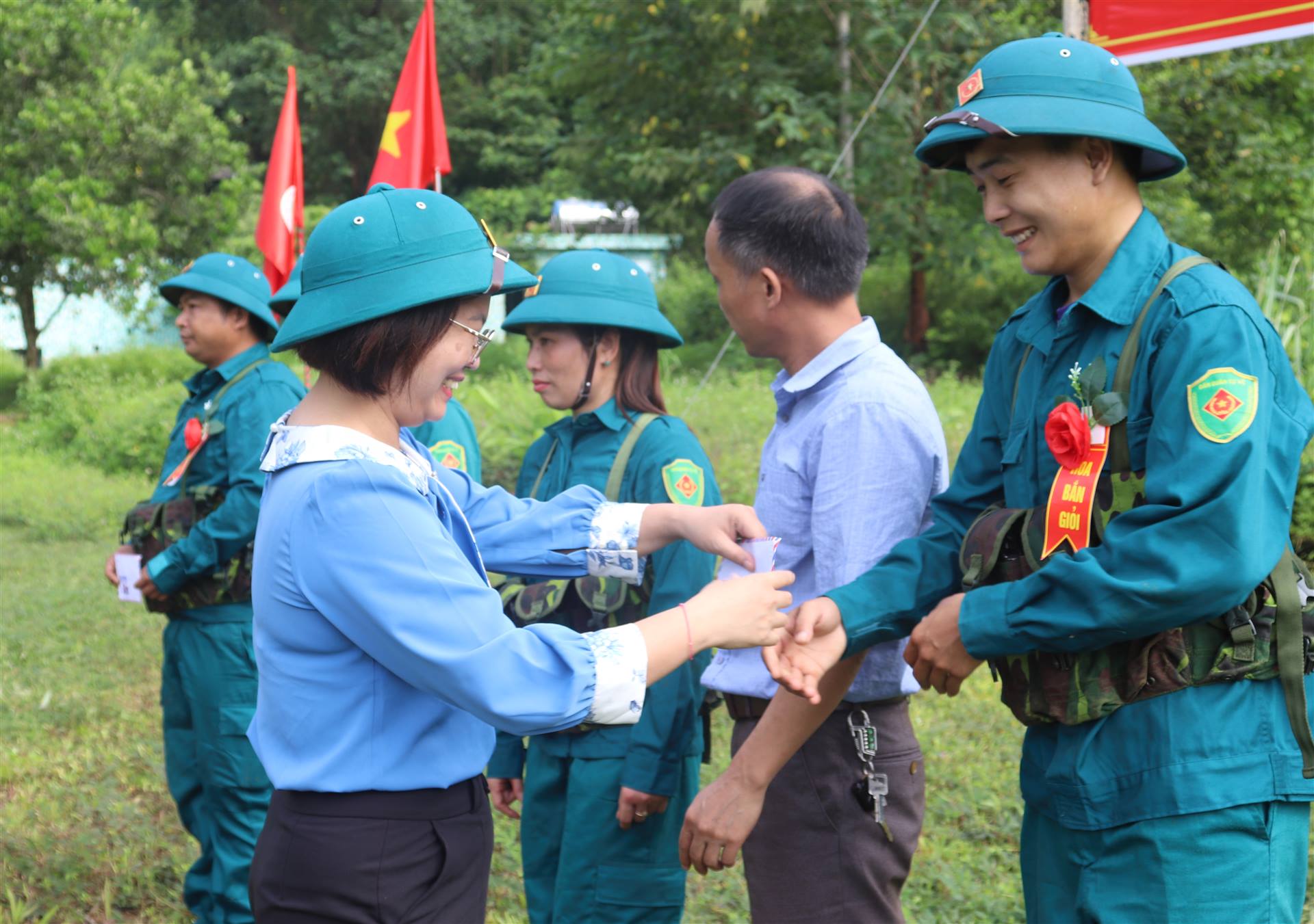 Anh-tin-bai