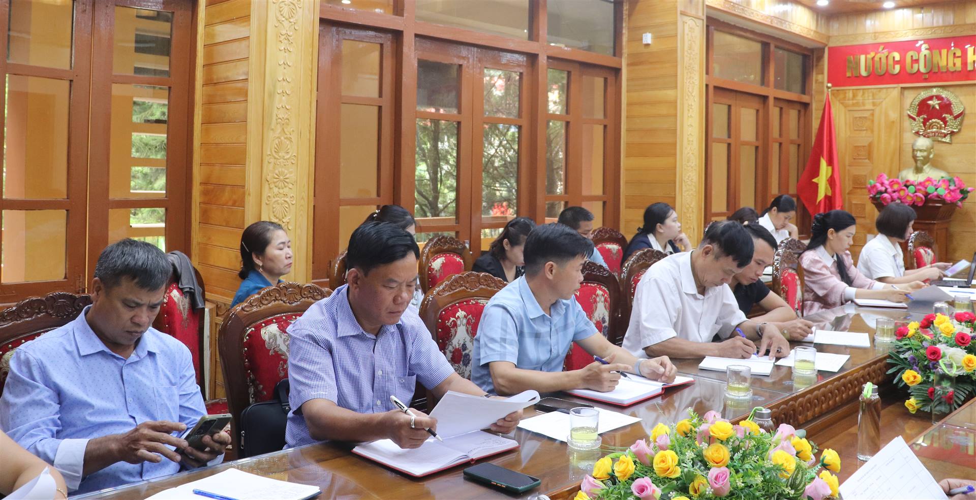 Anh-tin-bai