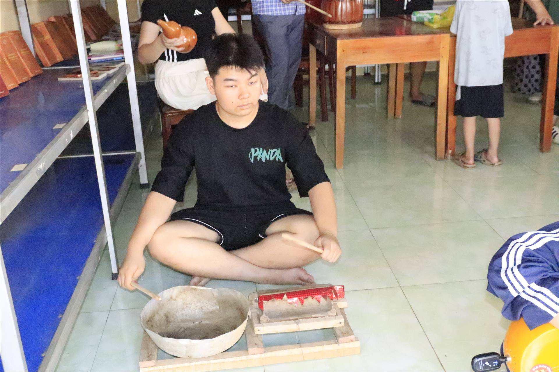 Anh-tin-bai