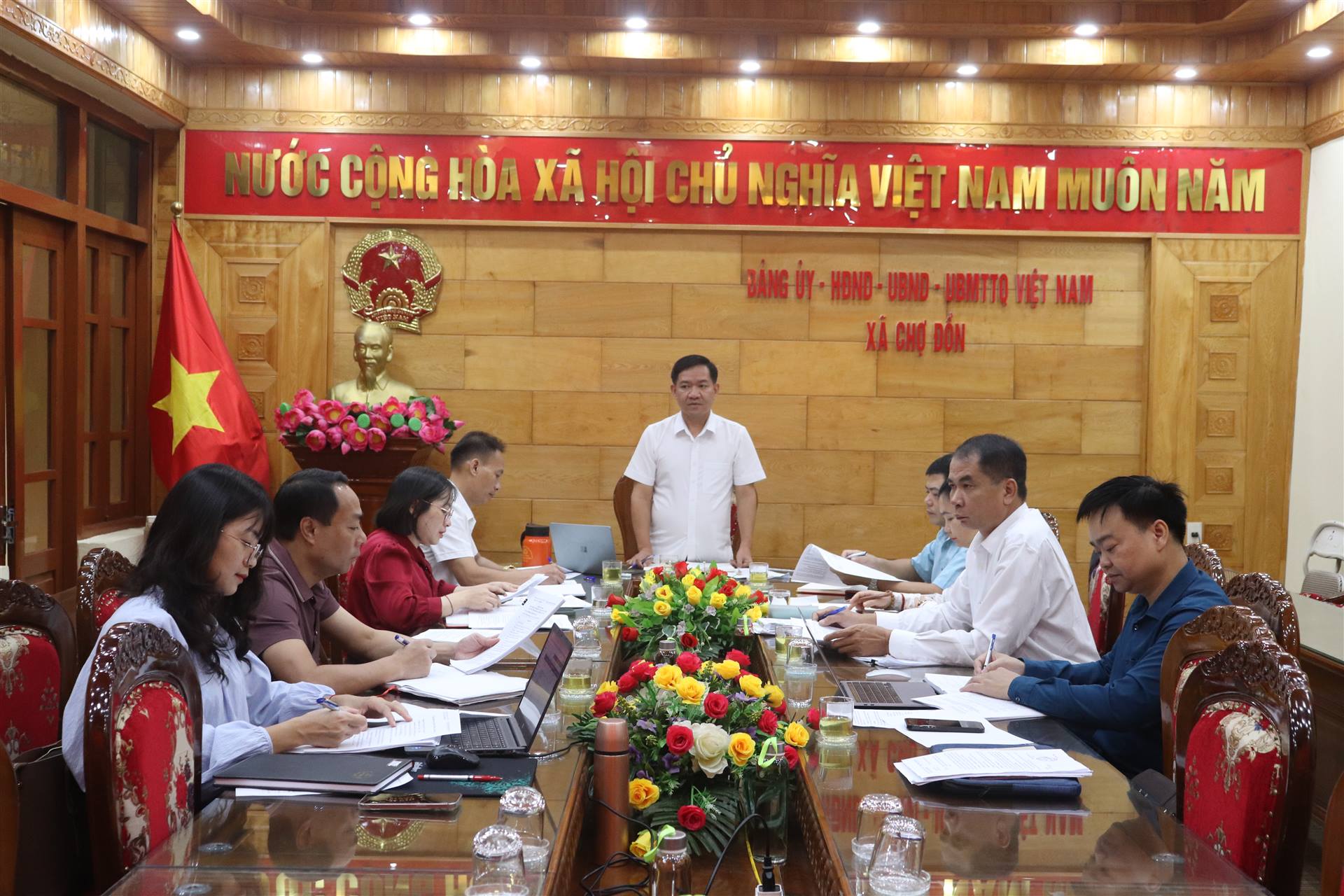 Anh-tin-bai