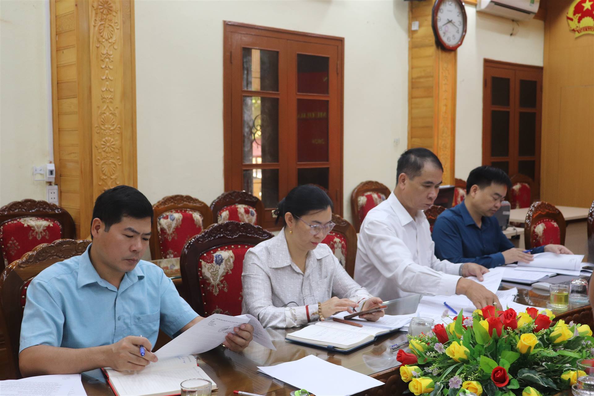 Anh-tin-bai