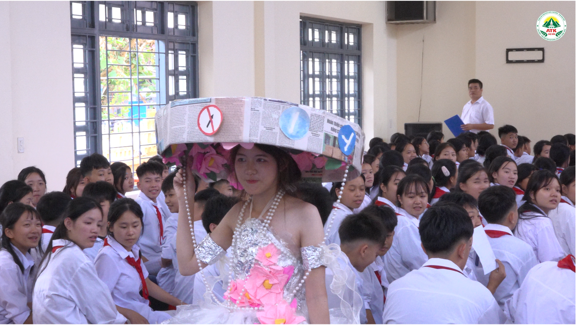 Anh-tin-bai
