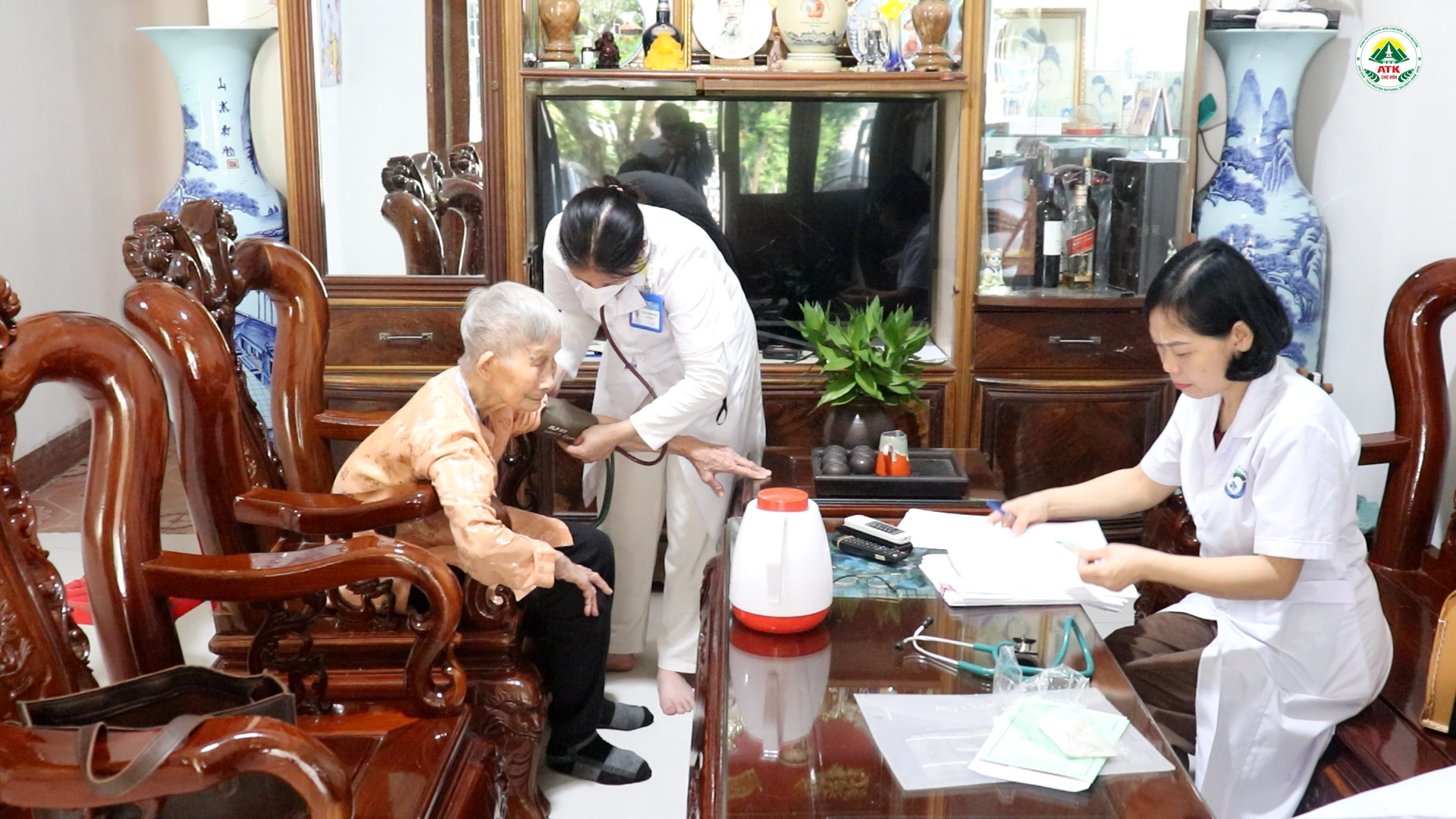 Anh-tin-bai