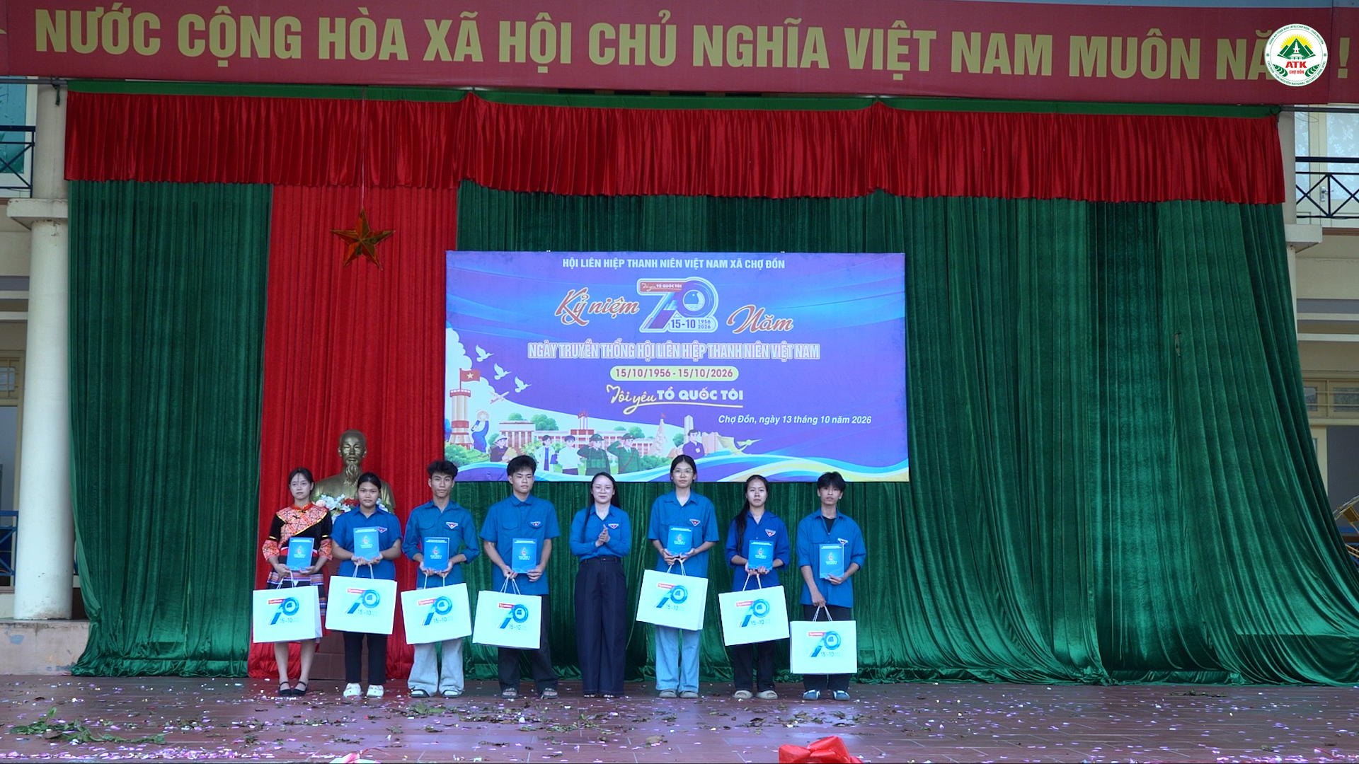 Anh-tin-bai