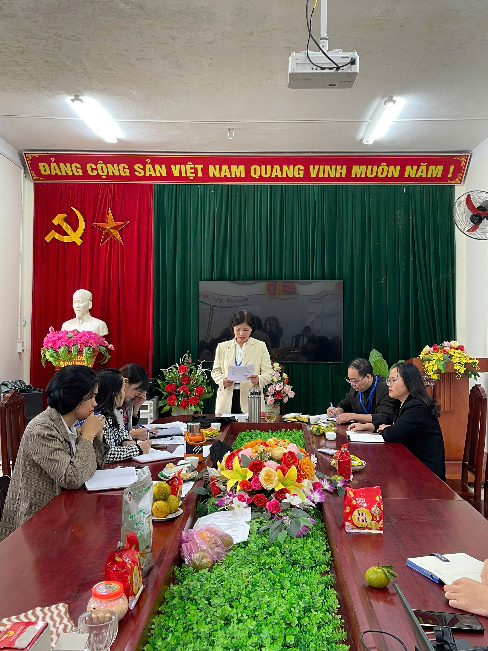 UBND xã Chợ Đồn triển khai kiểm tra công vụ và cải cách hành chính theo Kế hoạch số 33/KH-UBND năm 2025