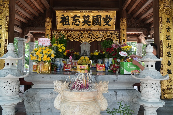 Anh-tin-bai