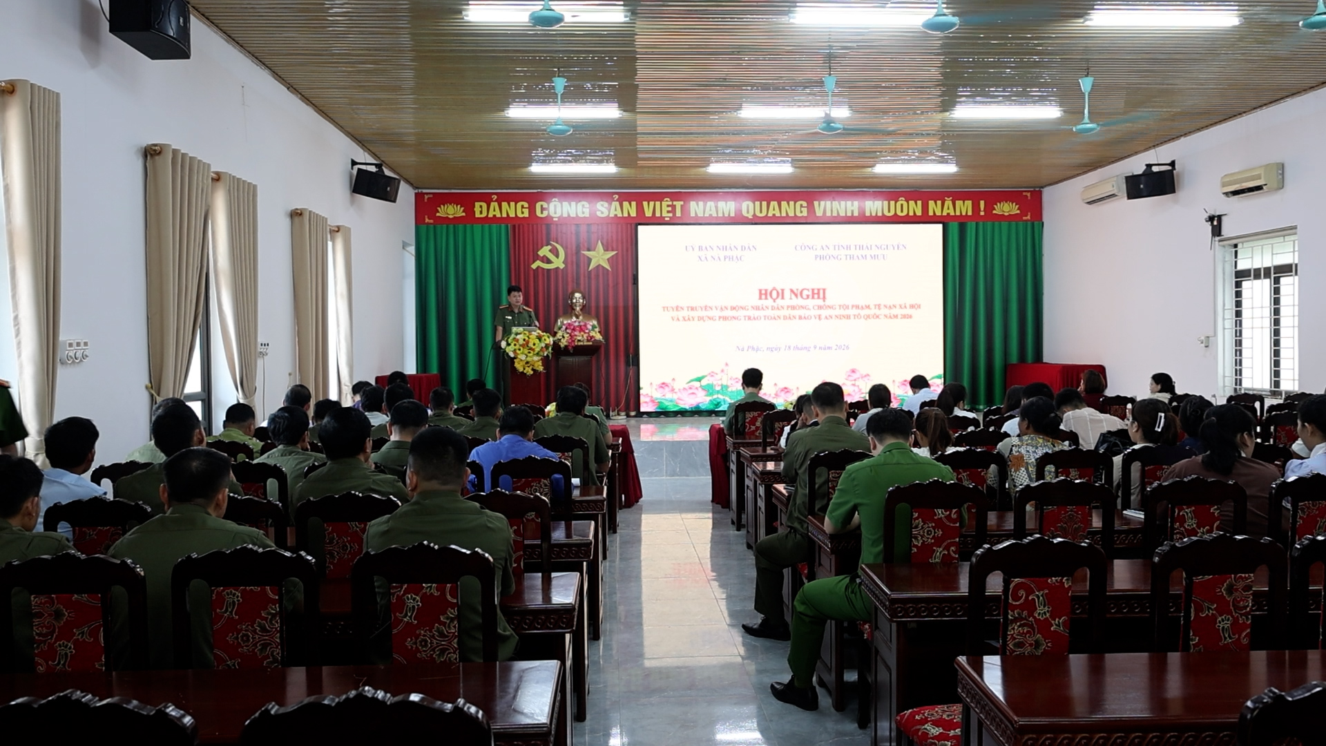 Nà Phặc tuyên truyền, vận động Nhân dân tham gia phòng, chống tội phạm và bảo vệ ANTQ