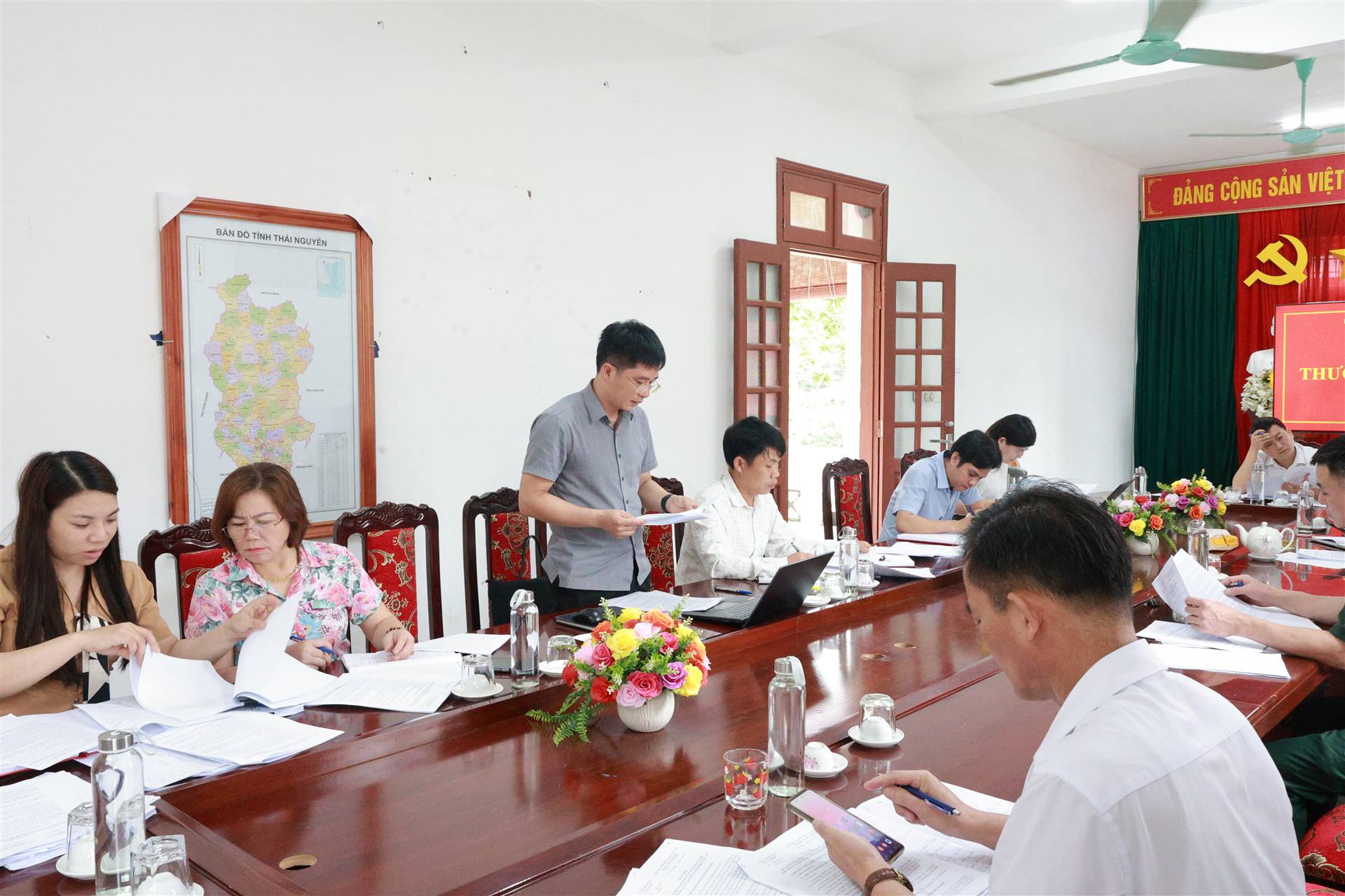 Anh-tin-bai