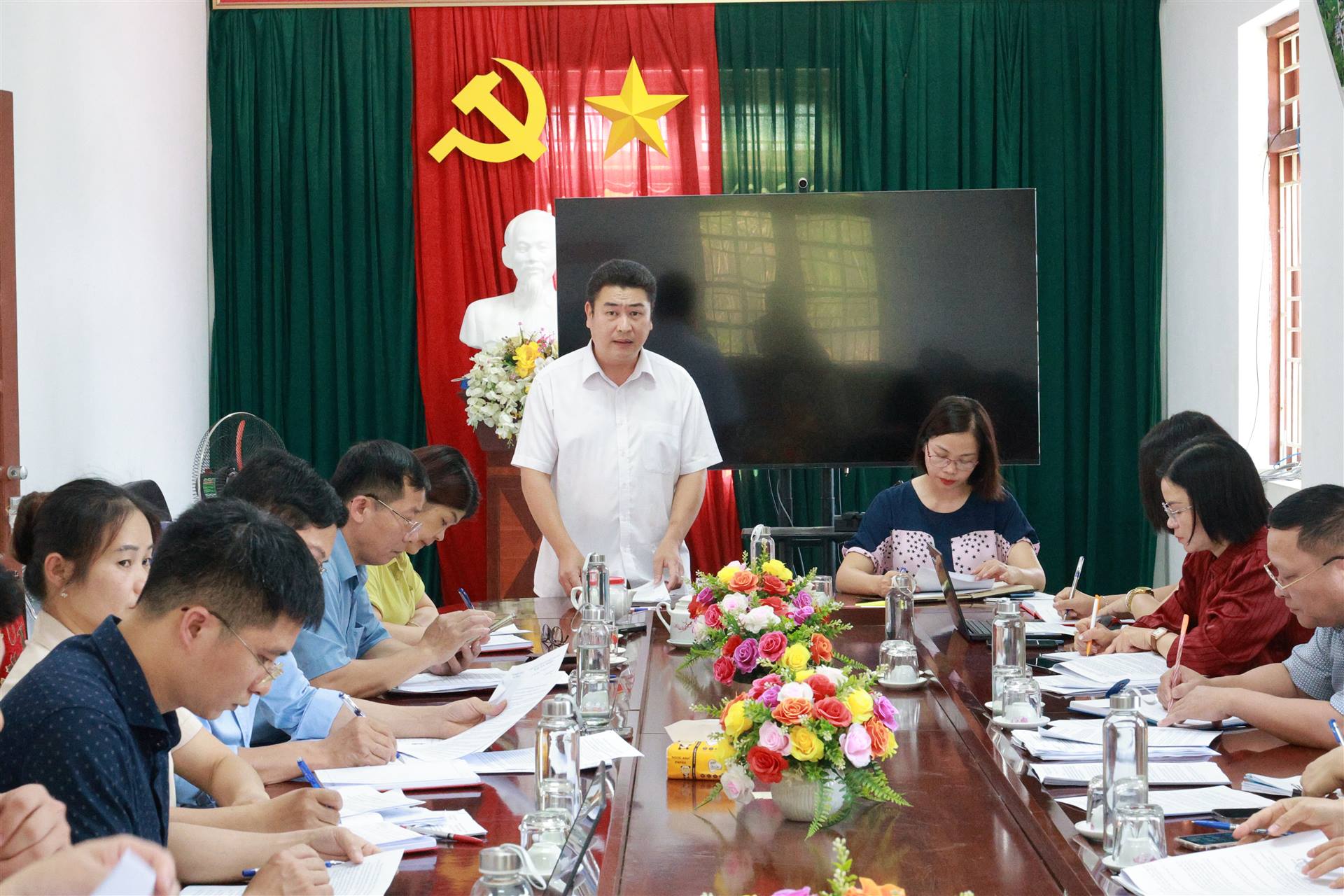 Anh-tin-bai