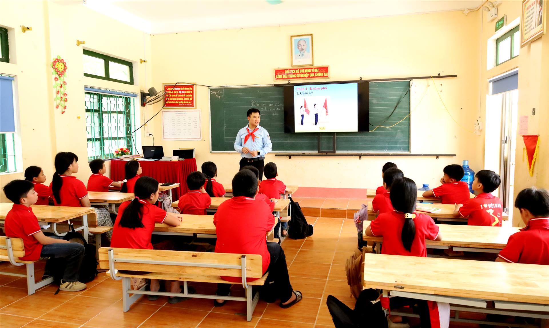 NÂNG CAO CHẤT LƯỢNG CÔNG TÁC ĐỘI VÀ PHONG TRÀO THIẾU NHI TRONG NHÀ TRƯỜNG