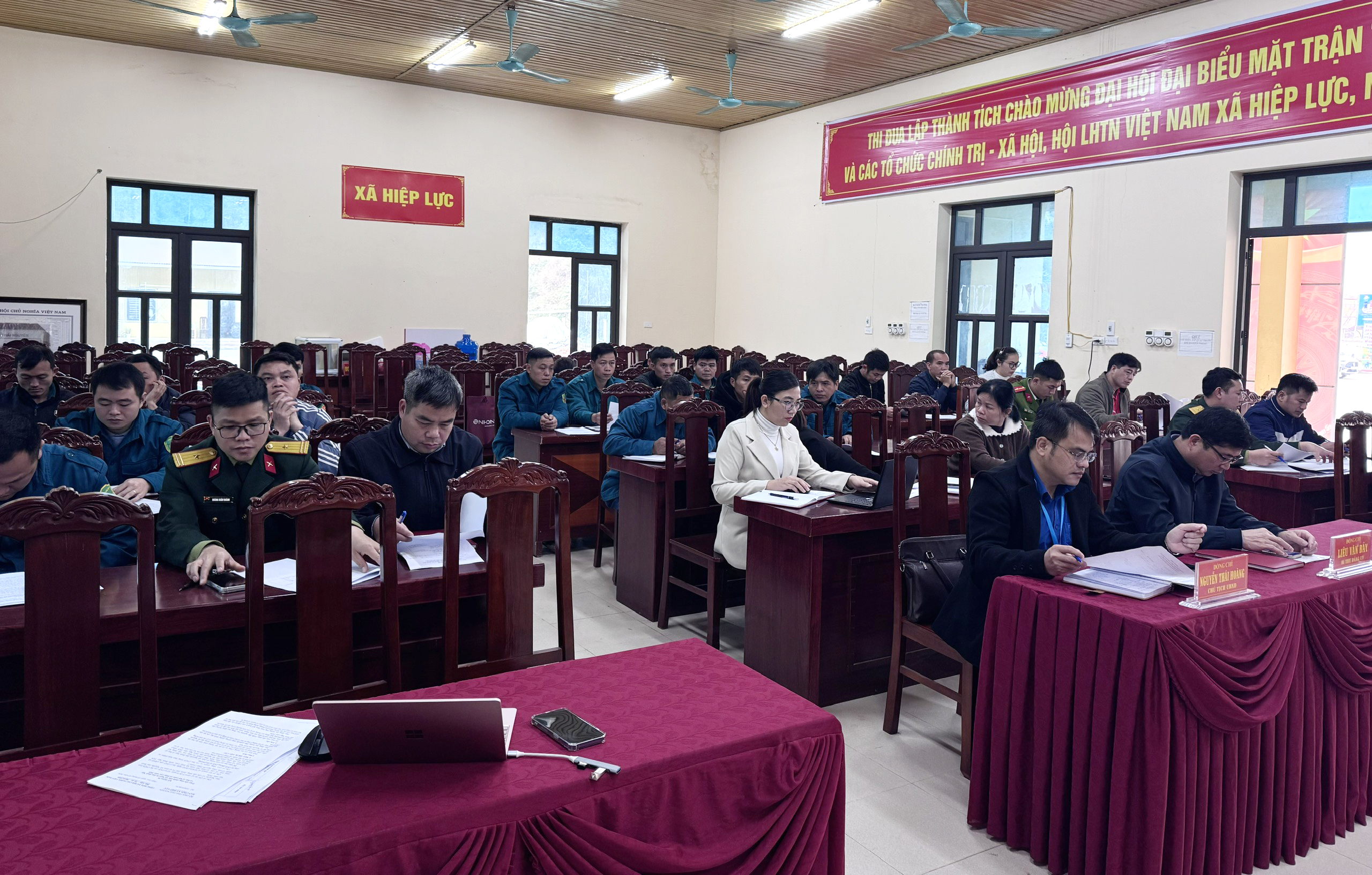 Hội nghị triển khai giao quyết định gọi công dân thực hiện nghĩa vụ quân sự và nghĩa vụ Công an nhân dân năm 2026