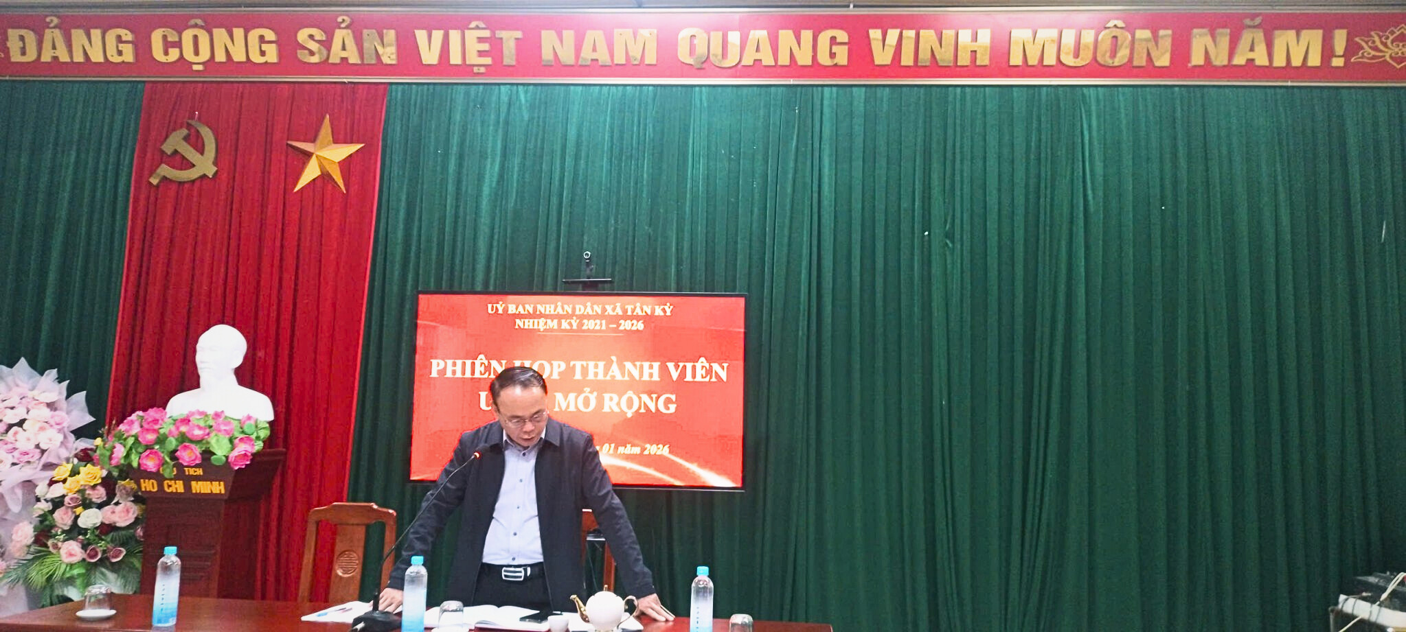 Xã Tân Kỳ tổ chức phiên họp UBND xã mở rộng, thông qua nhiều nội dung quan trọng