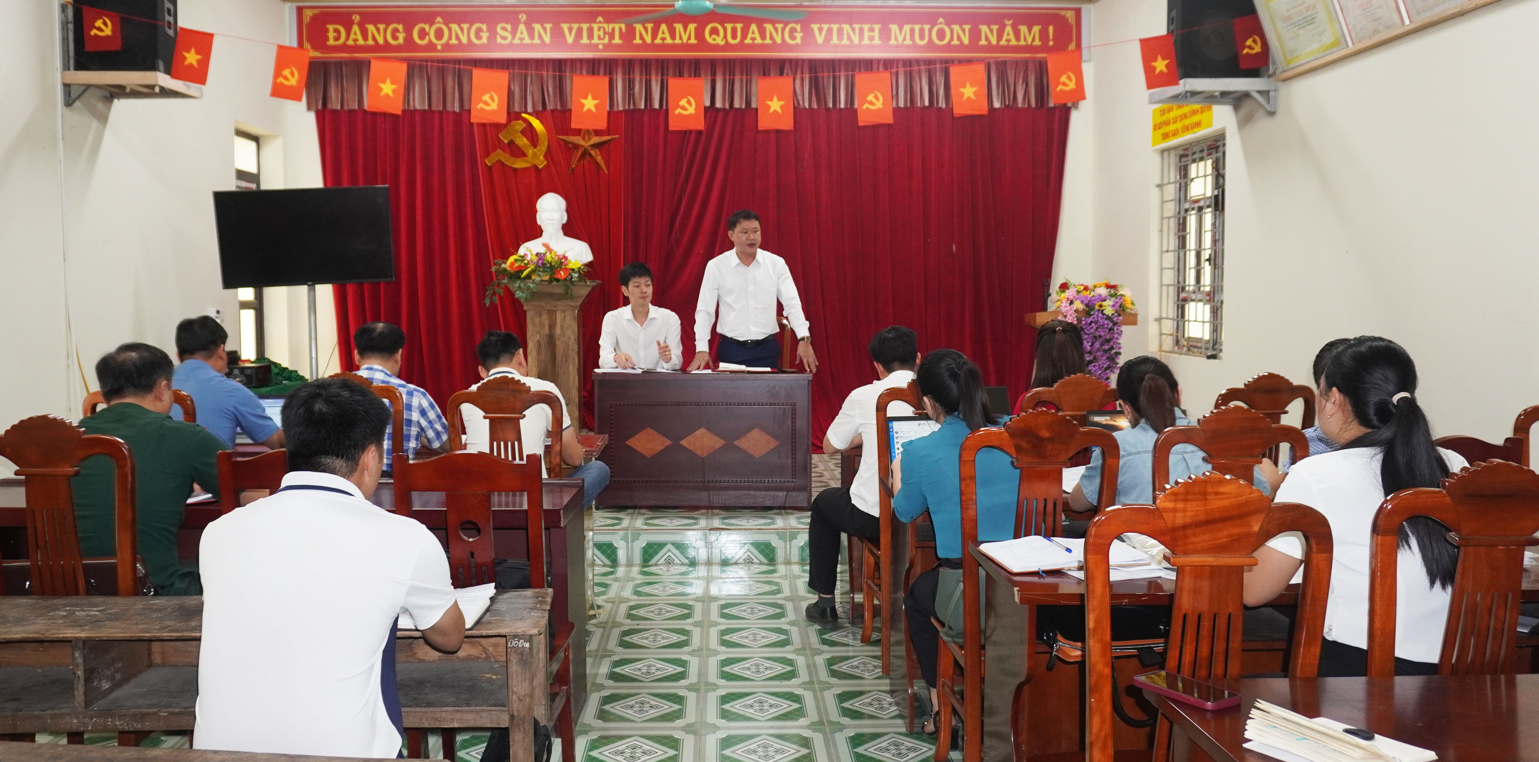 Thanh Thịnh họp Tổ công tác tuyên truyền, giải phóng mặt bằng phục vụ  Dự án đầu tư xây dựng tuyến đường Chợ Mới – Bắc Kạn