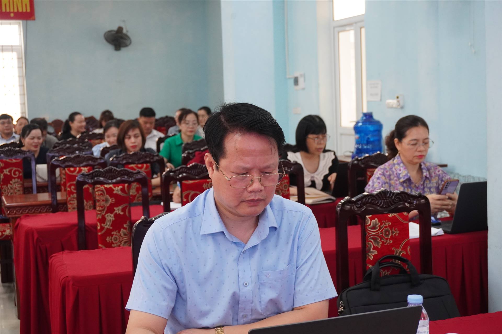 Anh-tin-bai