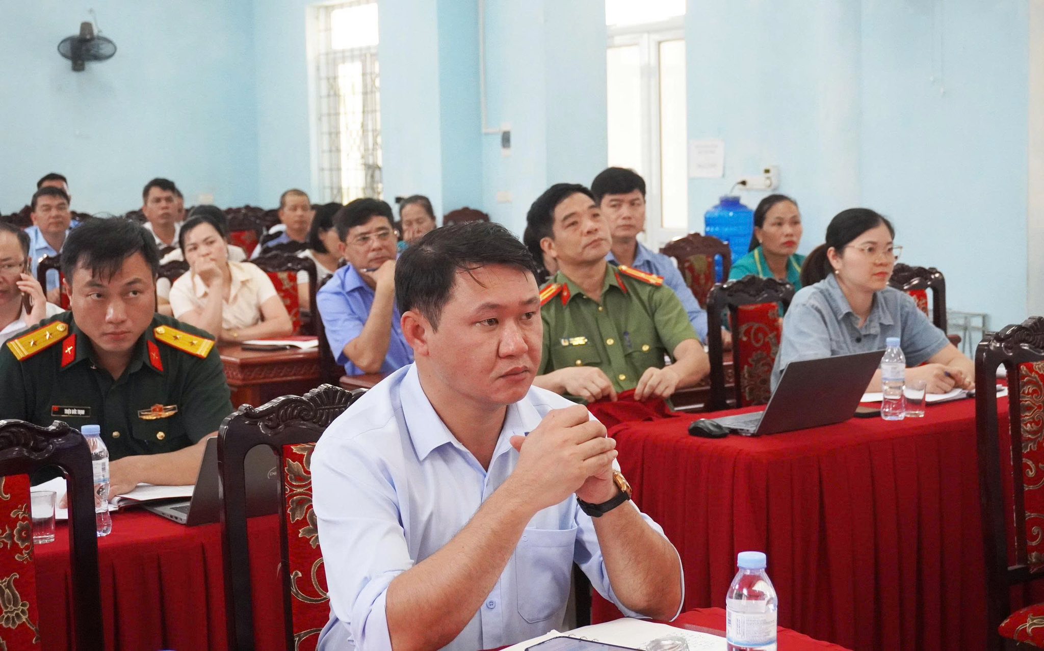Anh-tin-bai