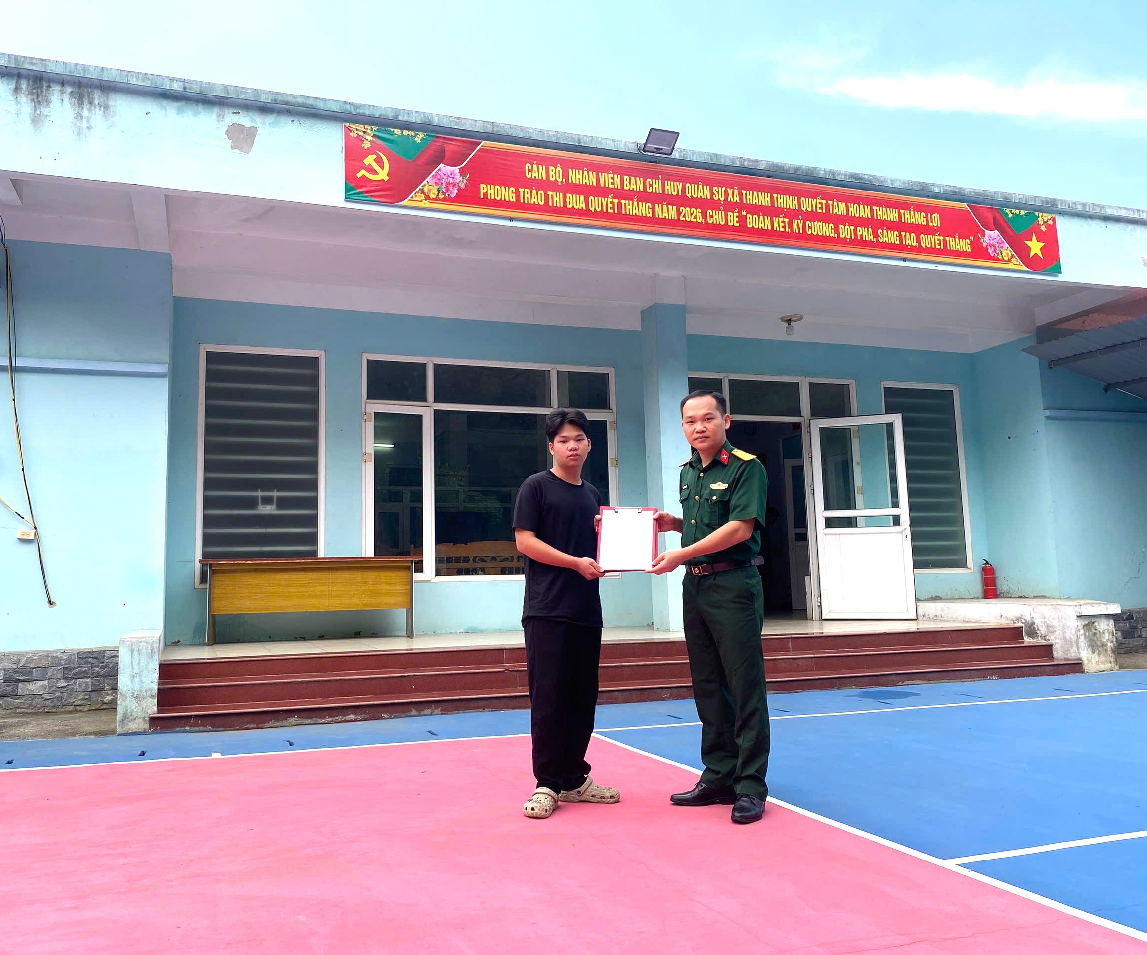 Anh-tin-bai