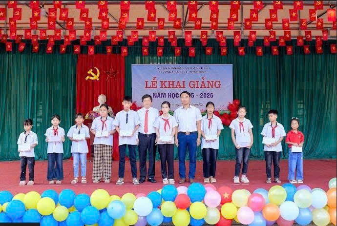 Anh-tin-bai