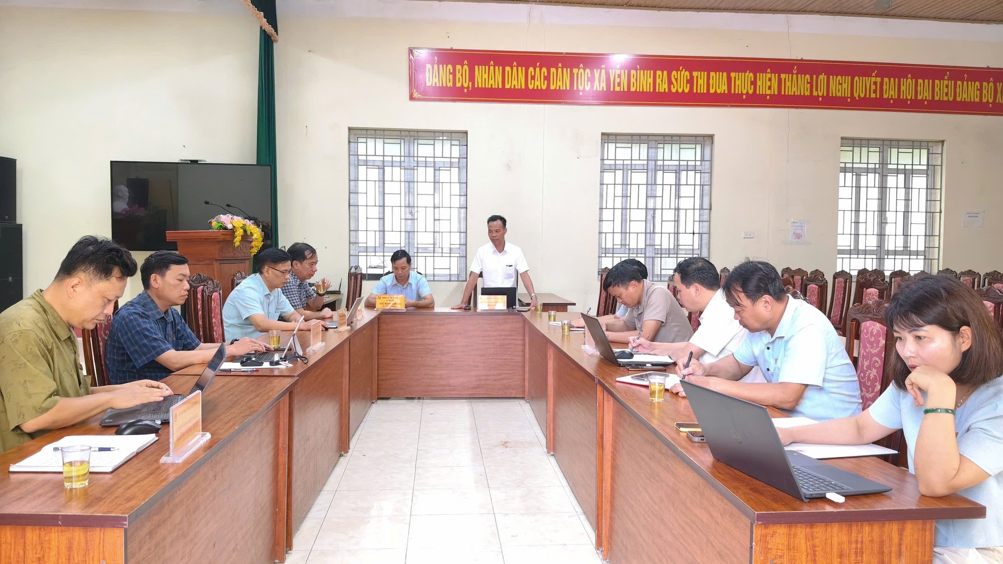 XÃ YÊN BÌNH LÀM VIỆC VỚI CÔNG TY CỔ PHẦN NGÂN SƠN VỀ CÔNG TÁC THU MUA NGUYÊN LIỆU THUỐC LÁ VỤ XUÂN 2026