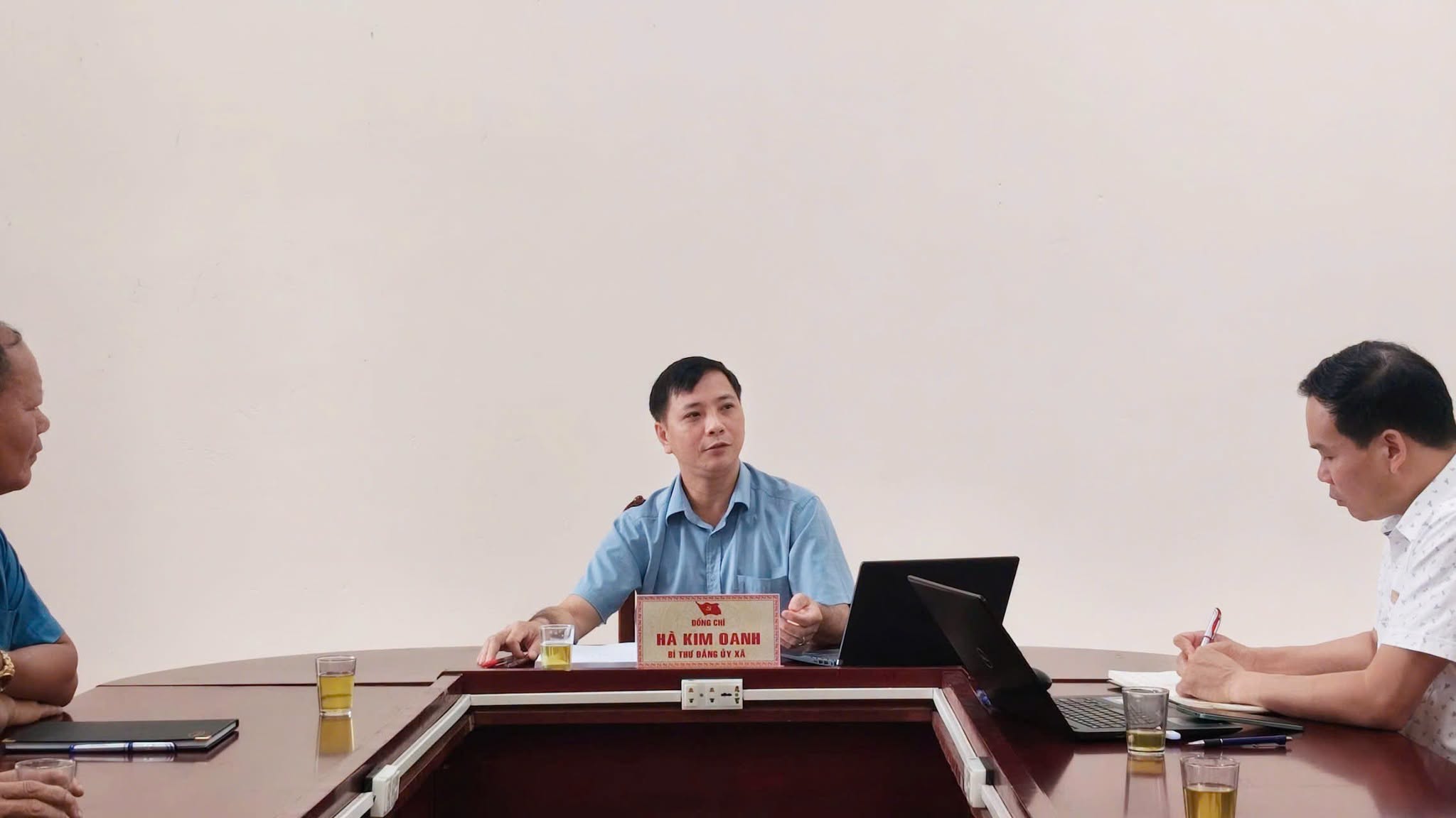ĐẢNG ỦY XÃ YÊN BÌNH LÀM VIỆC VỚI CÁC HỢP TÁC XÃ, DOANH NGHIỆP TRÊN ĐỊA BÀN XÃ