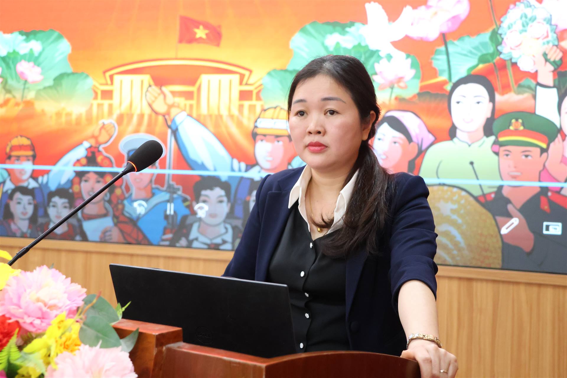 Anh-tin-bai