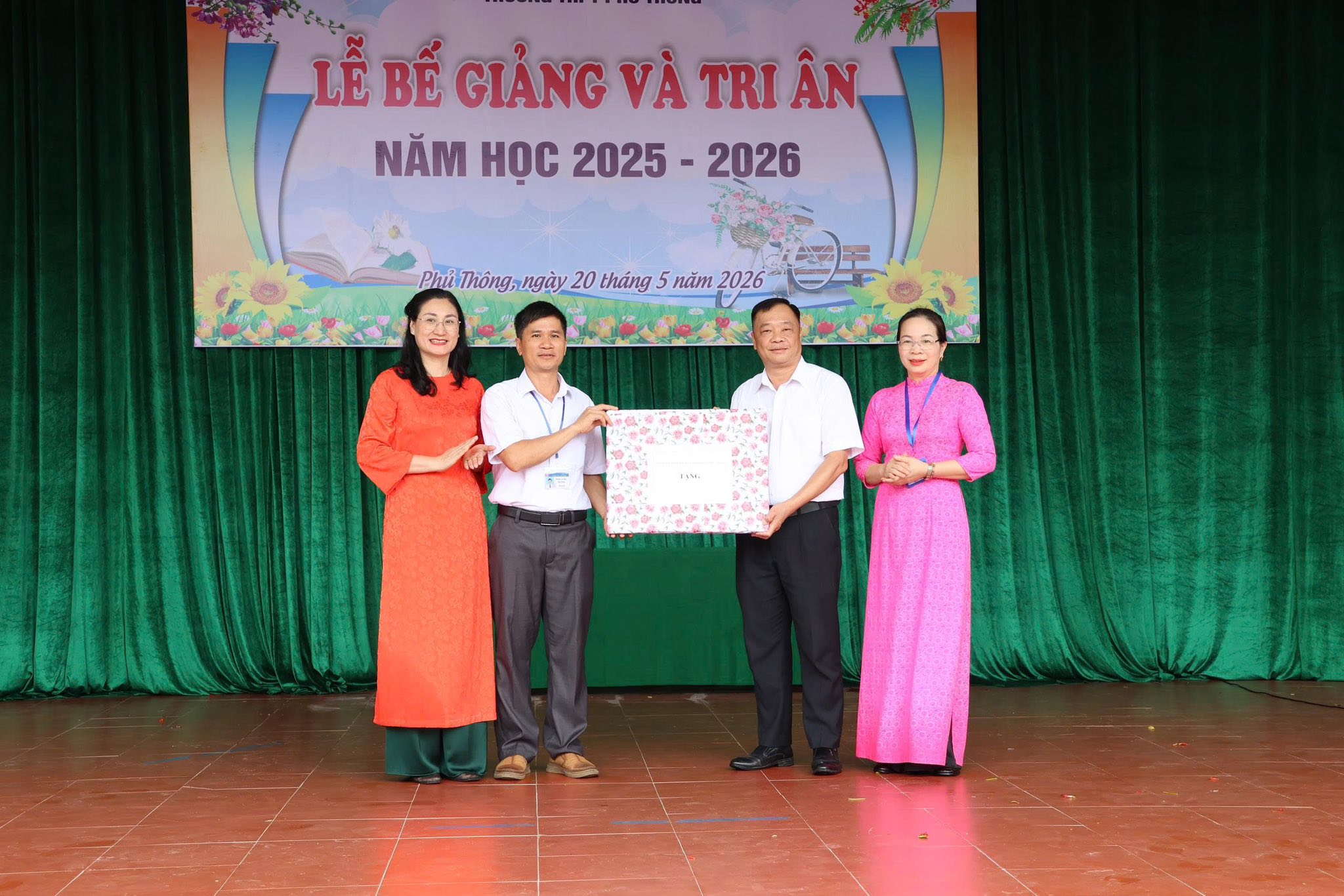 Anh-tin-bai