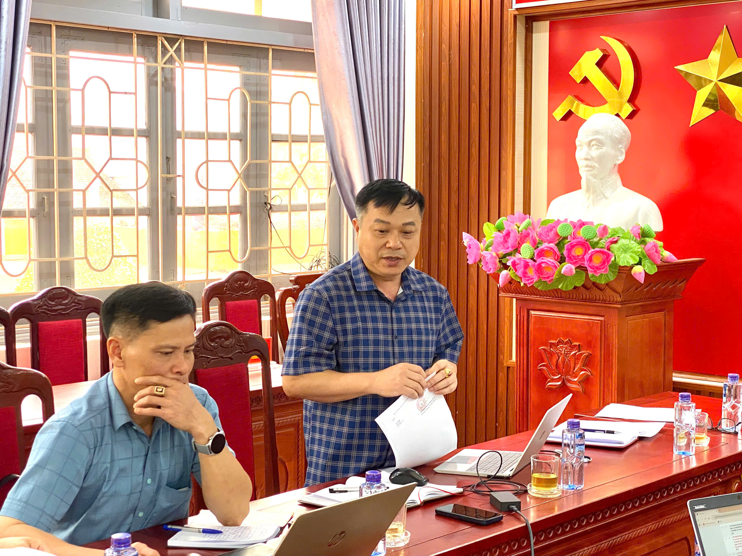 Anh-tin-bai