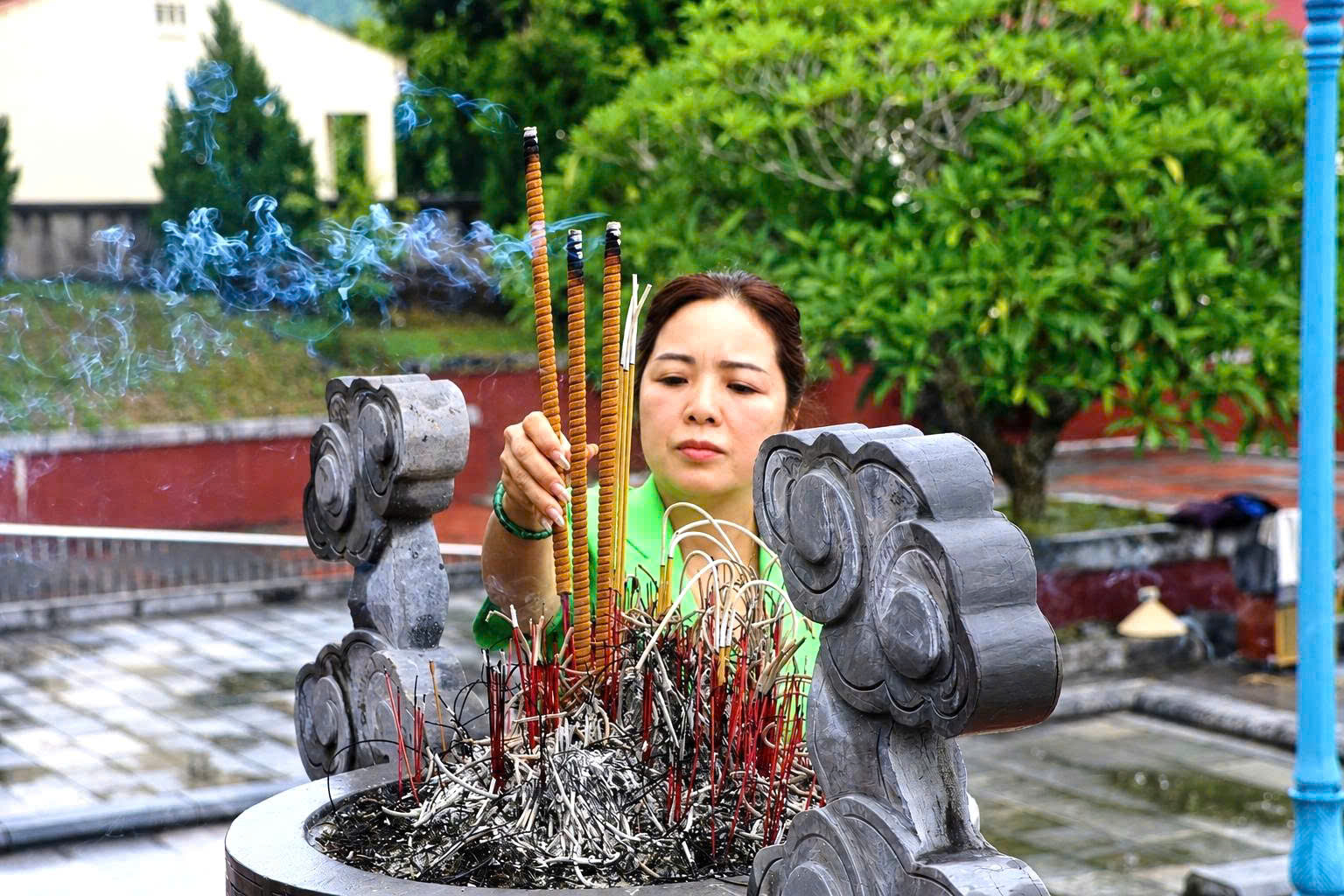 Anh-tin-bai