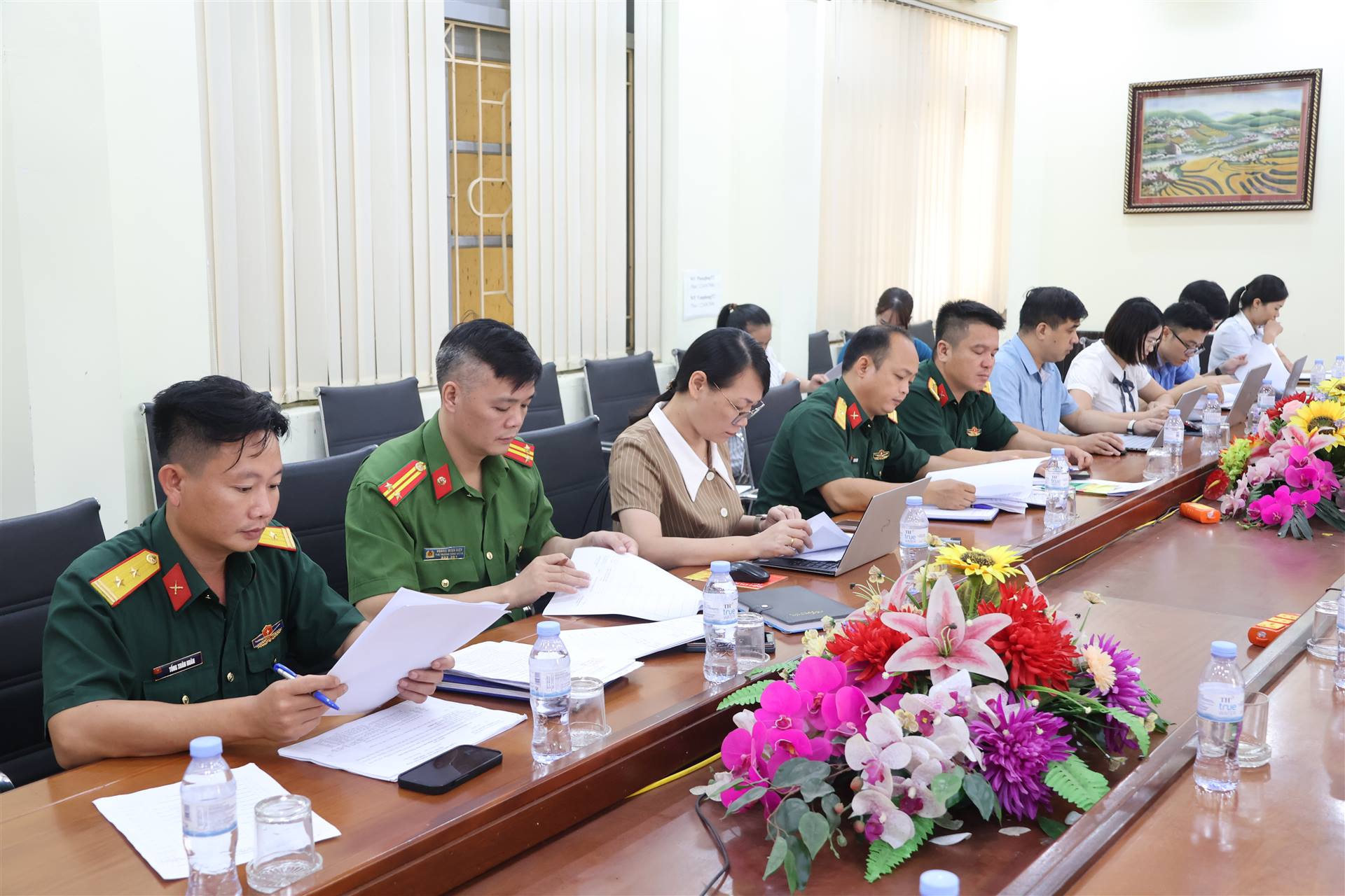 Anh-tin-bai