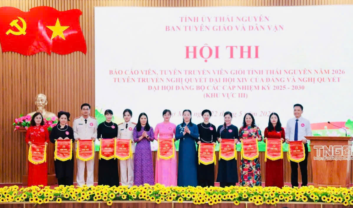 KHAI MẠC HỘI THI BÁO CÁO VIÊN, TUYÊN TRUYỀN VIÊN GIỎI  NĂM 2026 KHU VỰC III