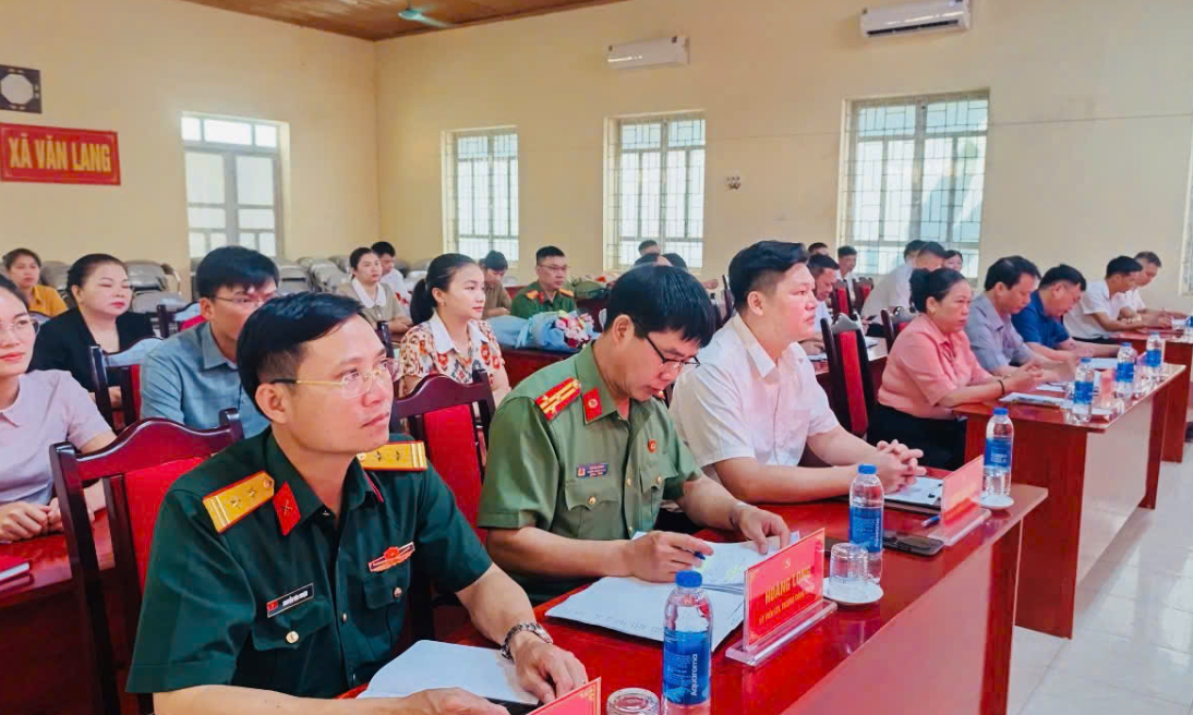 XÃ VĂN LANG TỔ CHỨC HỘI NGHỊ CÔNG BỐ QUYẾT ĐỊNH VỀ CÔNG TÁC CÁN BỘ