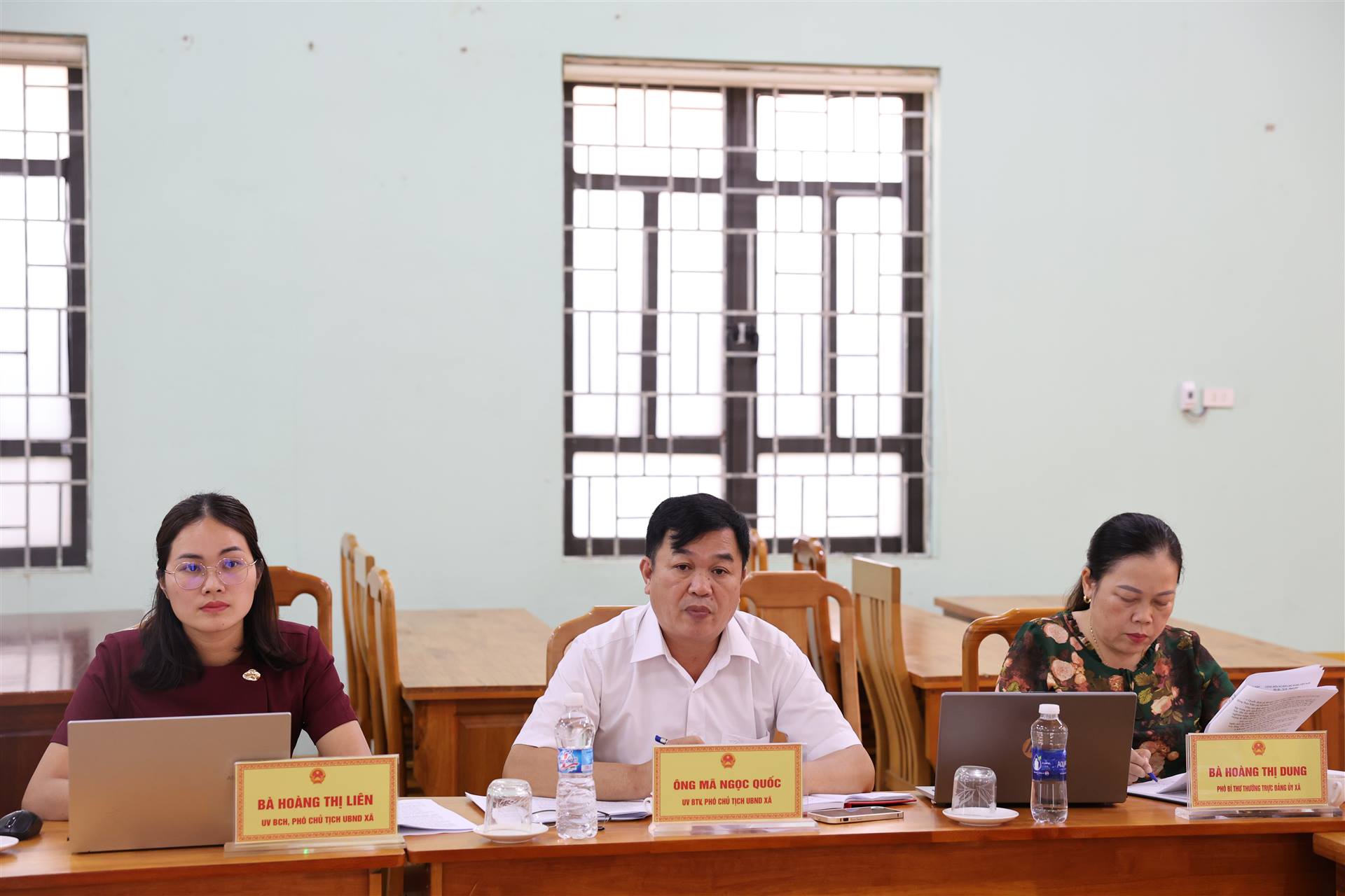 Anh-tin-bai