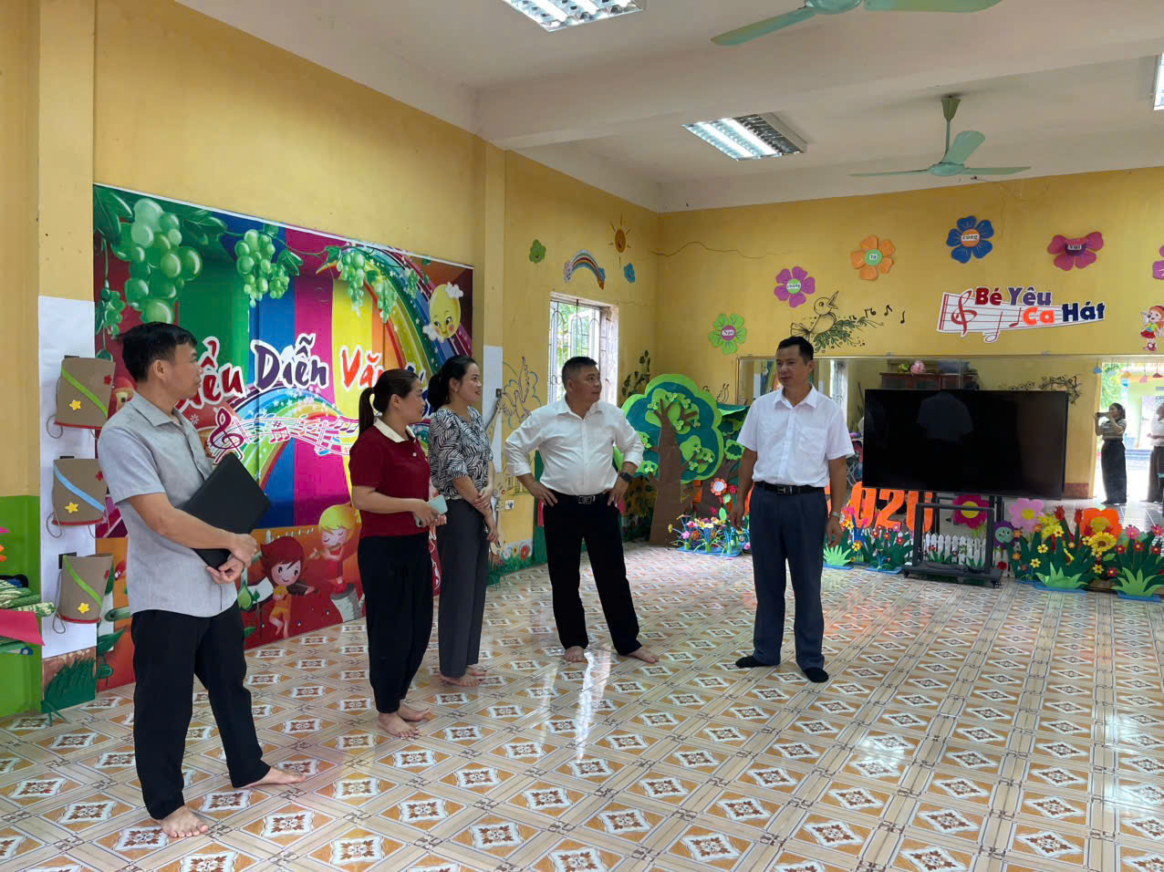 Kiểm tra công tác chuẩn bị các điều kiện đầu năm học 2026-2027  tại các trường học trên địa bàn xã Cường Lợi