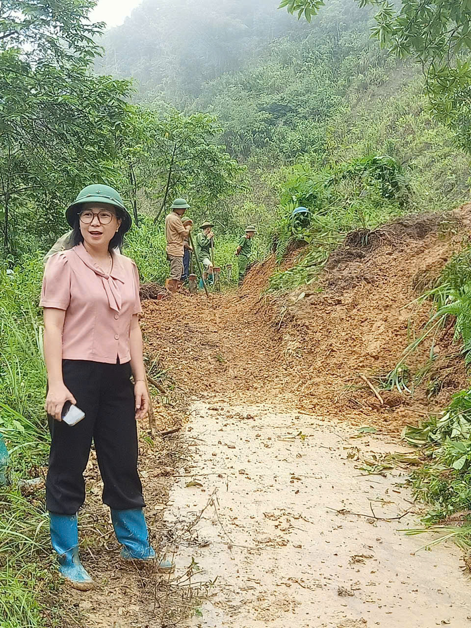 Anh-tin-bai