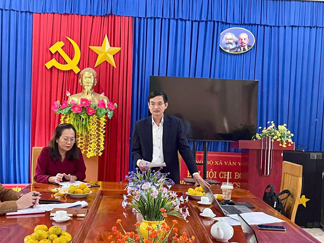Anh-tin-bai