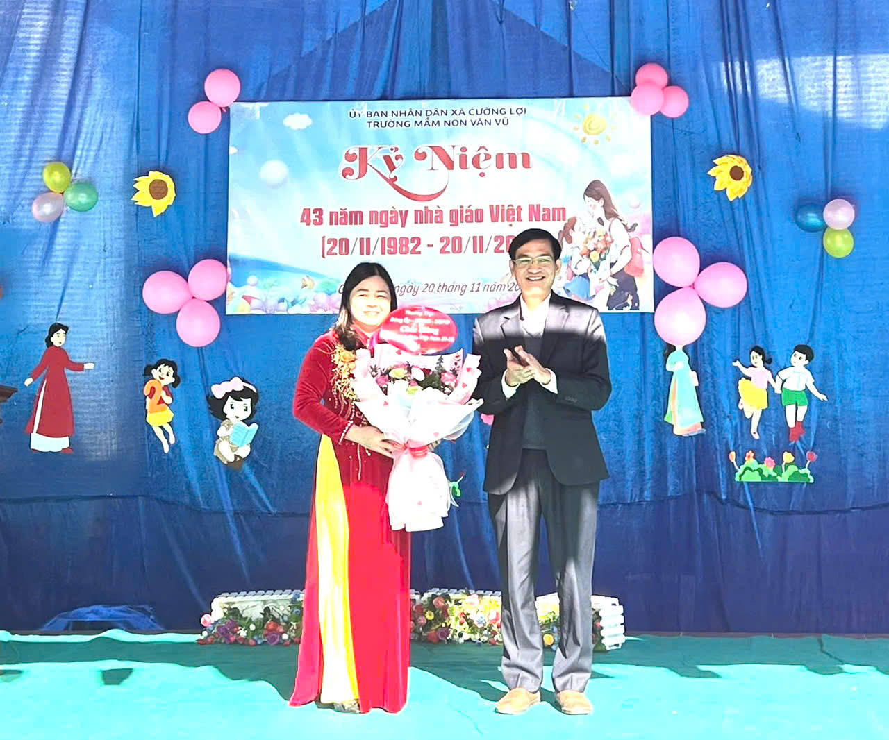 Anh-tin-bai