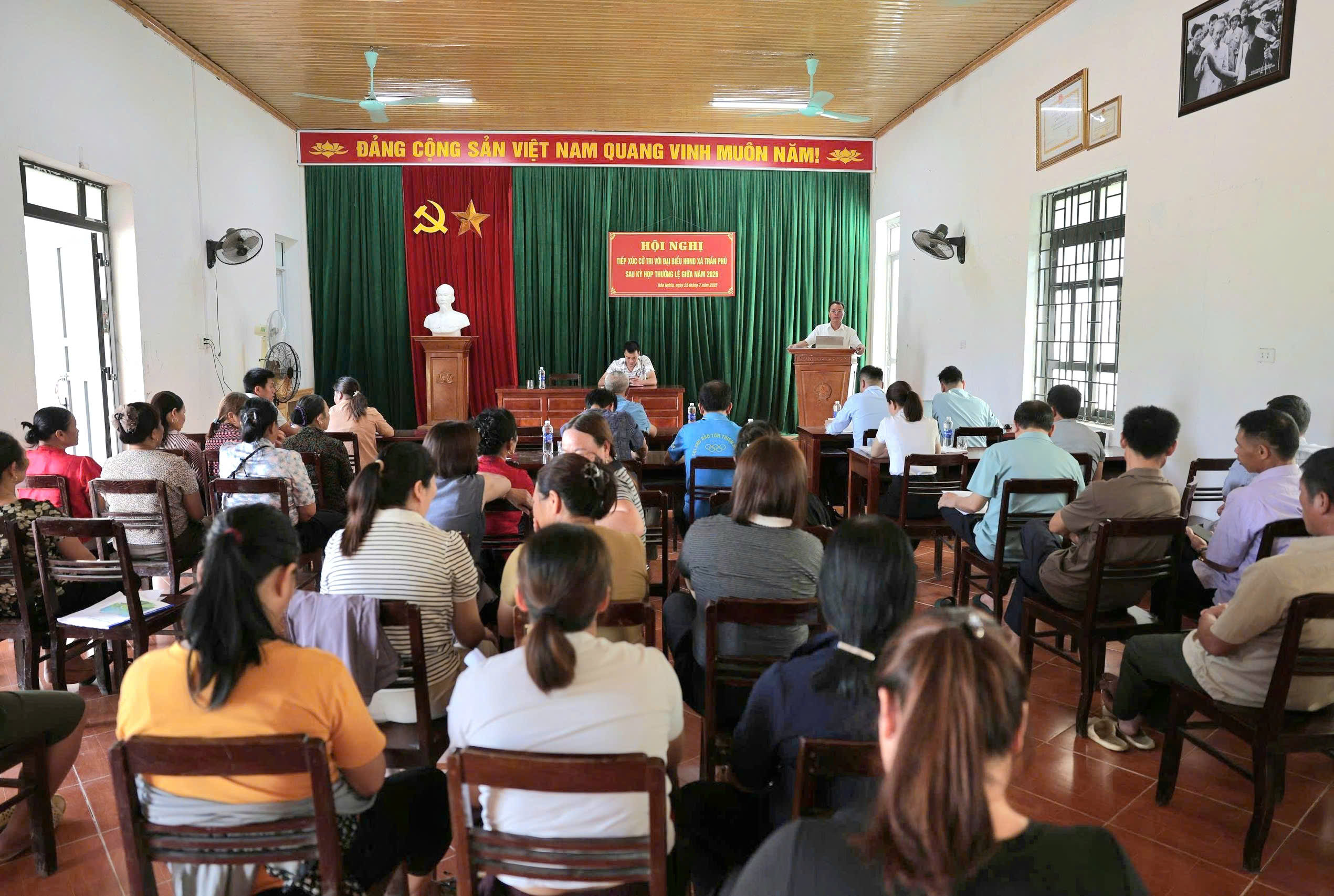 Đại biểu HĐND xã Trần Phú  tiếp xúc cử tri sau kỳ họp thường lệ giữa năm 2026  