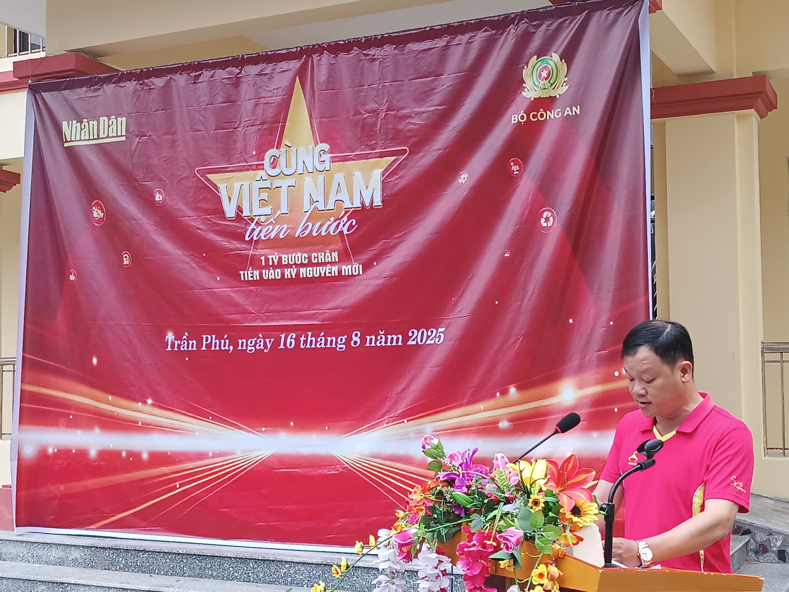 Anh-tin-bai