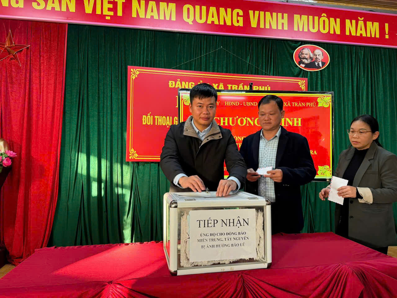 Anh-tin-bai
