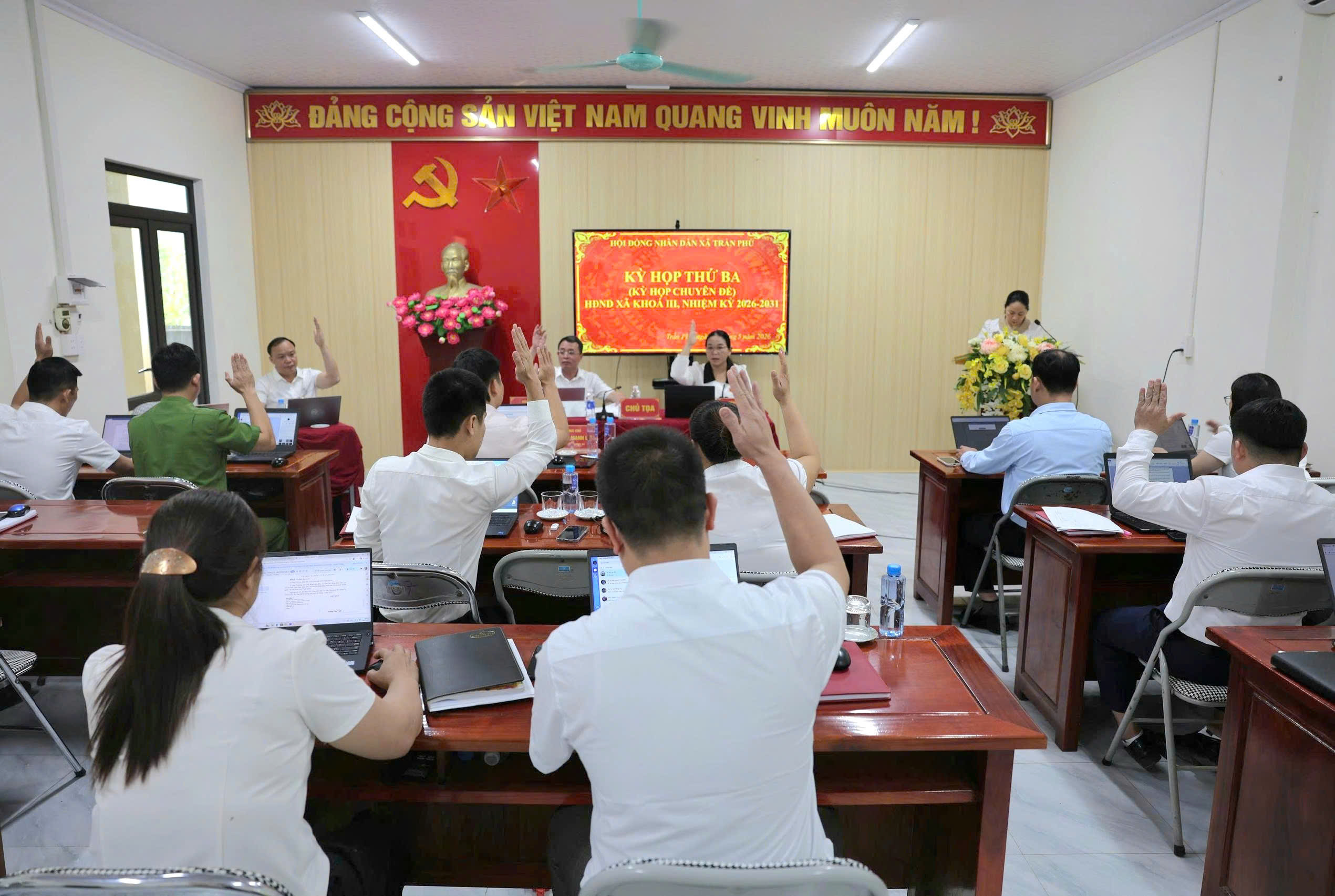 Kỳ họp thứ ba (Kỳ họp chuyên đề) Hội đồng nhân dân xã Trần Phú khóa III, nhiệm kỳ 2026 - 2031