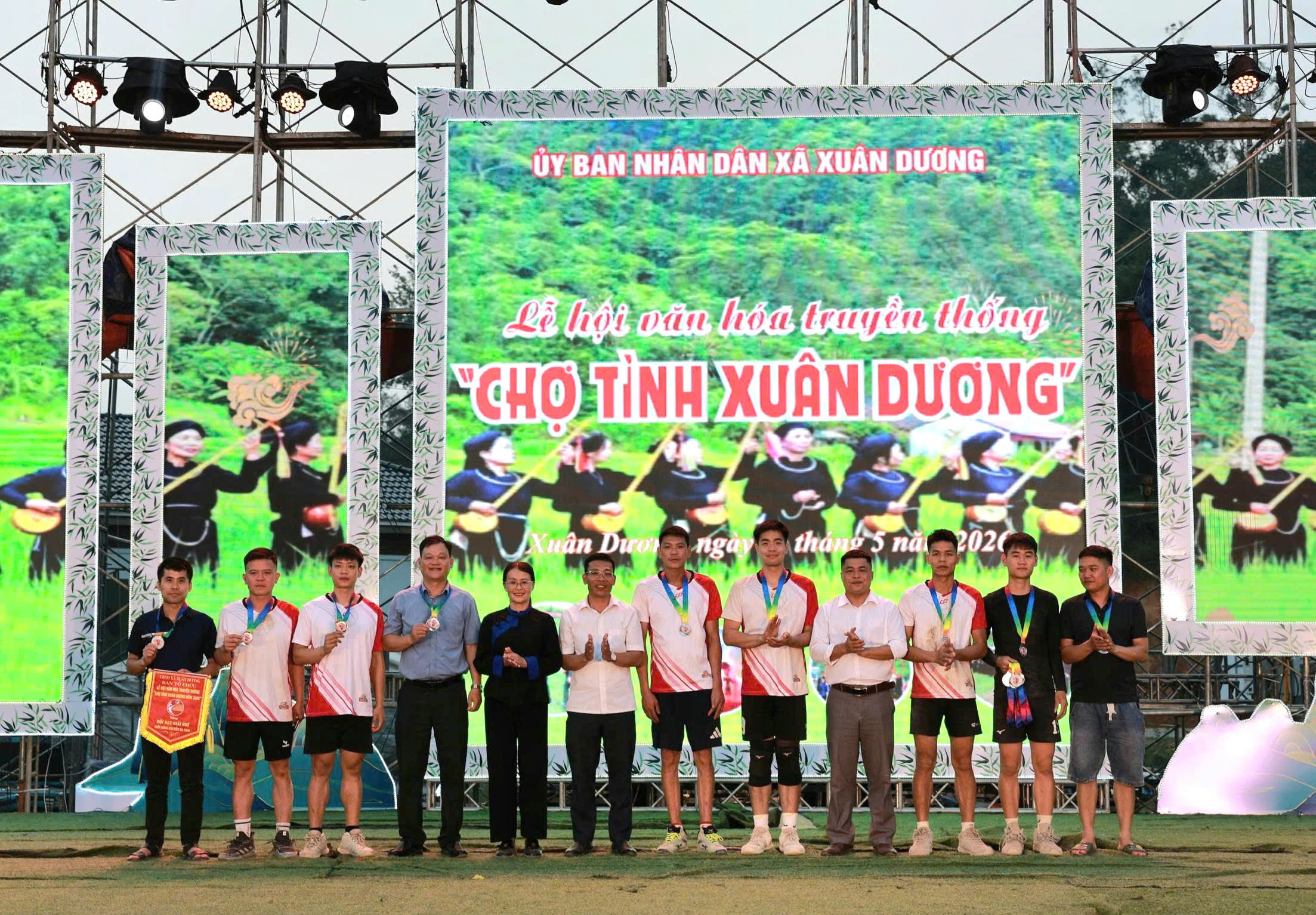Đội bóng chuyền xã Trần Phú giành Giải Nhì tại Giải bóng chuyền  "Chợ tình Xuân Dương" năm 2026