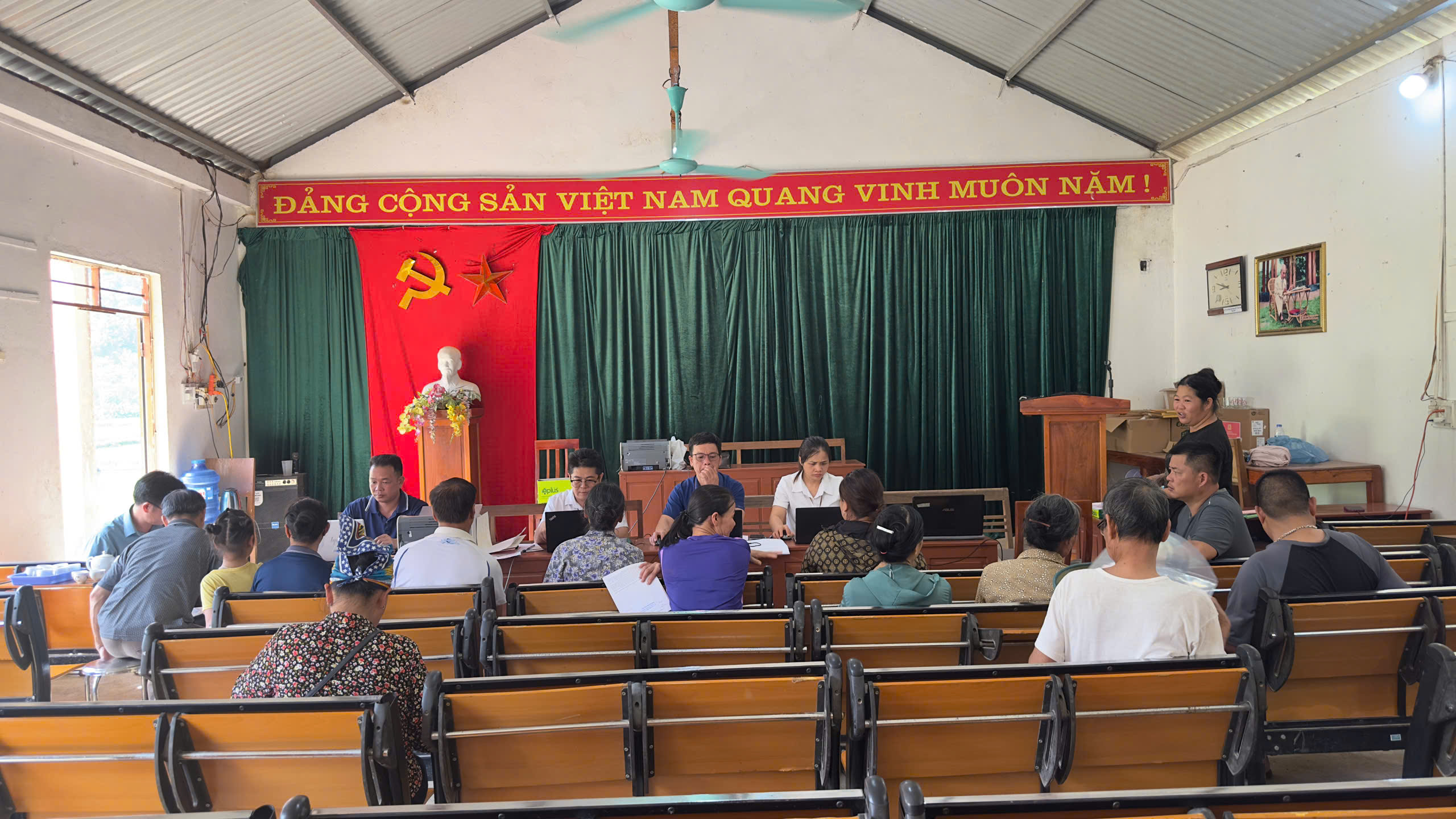 Bạch Thông: Triển khai mô hình “Ngày cuối tuần tiếp nhận, hỗ trợ thực hiện dịch vụ công trực tuyến tại cơ sở”