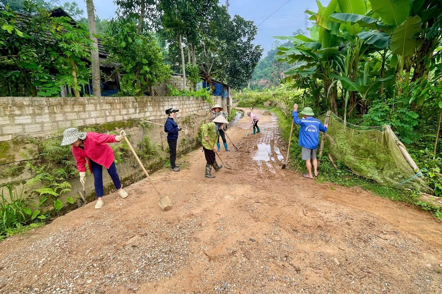 Xã Bạch Thông duy trì hiệu quả hoạt động “Ngày thứ Bảy xanh”