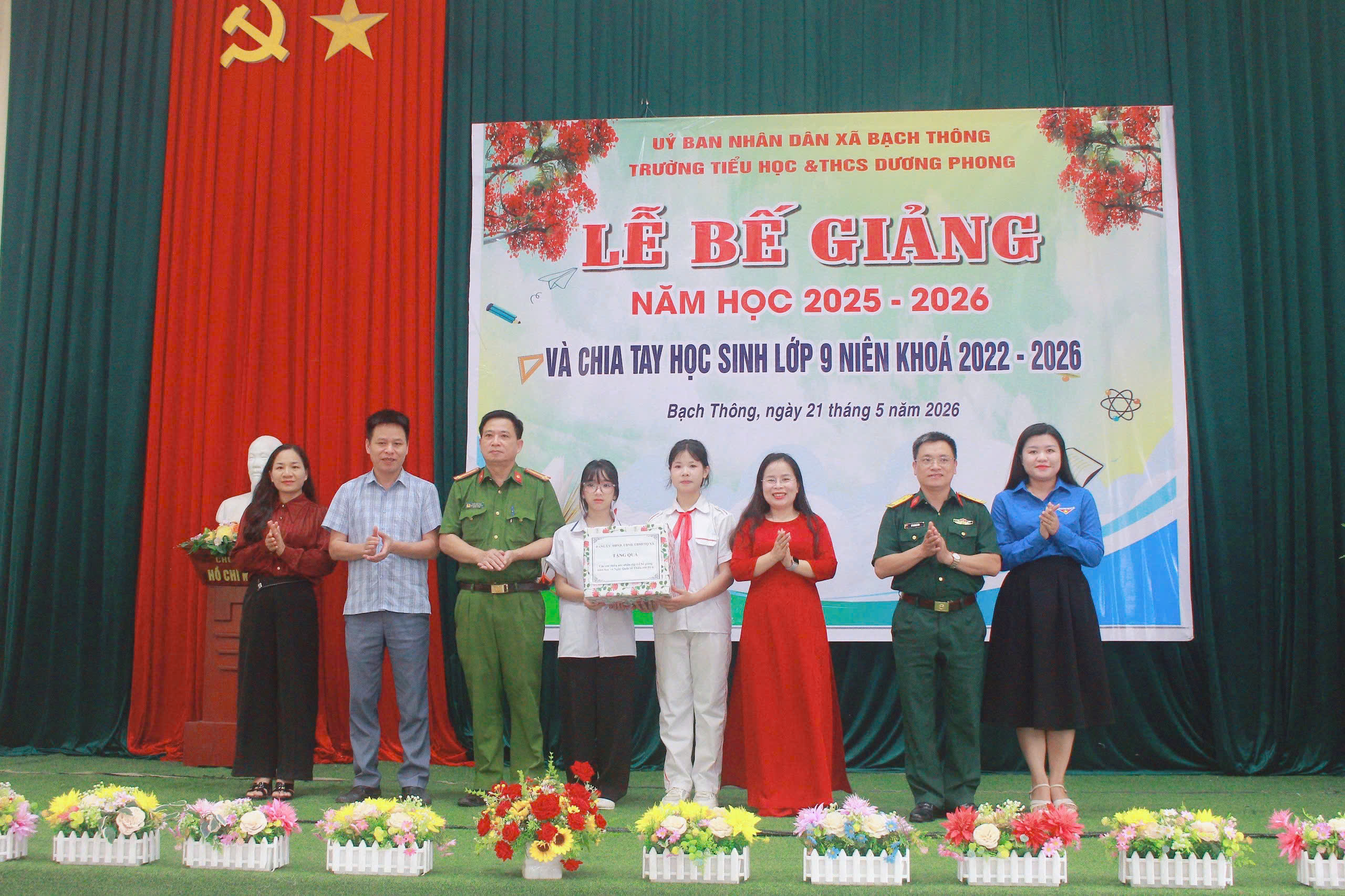 Trường TH&amp;THCS Dương Phong tổ chức Lễ bế giảng năm học 2025 - 2026