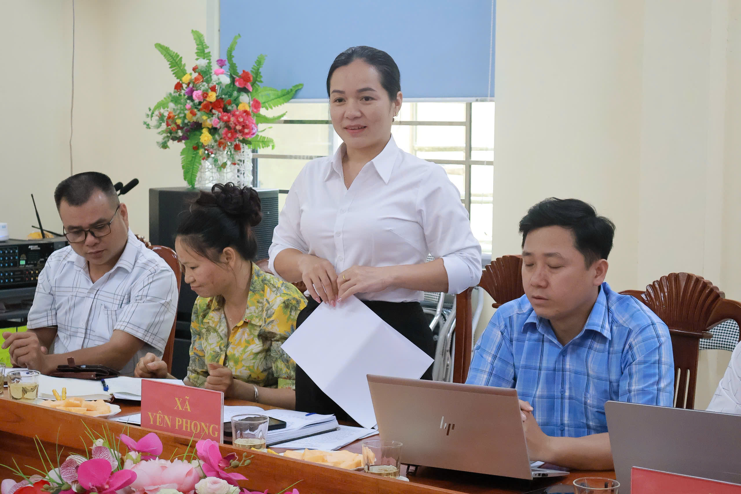 Anh-tin-bai