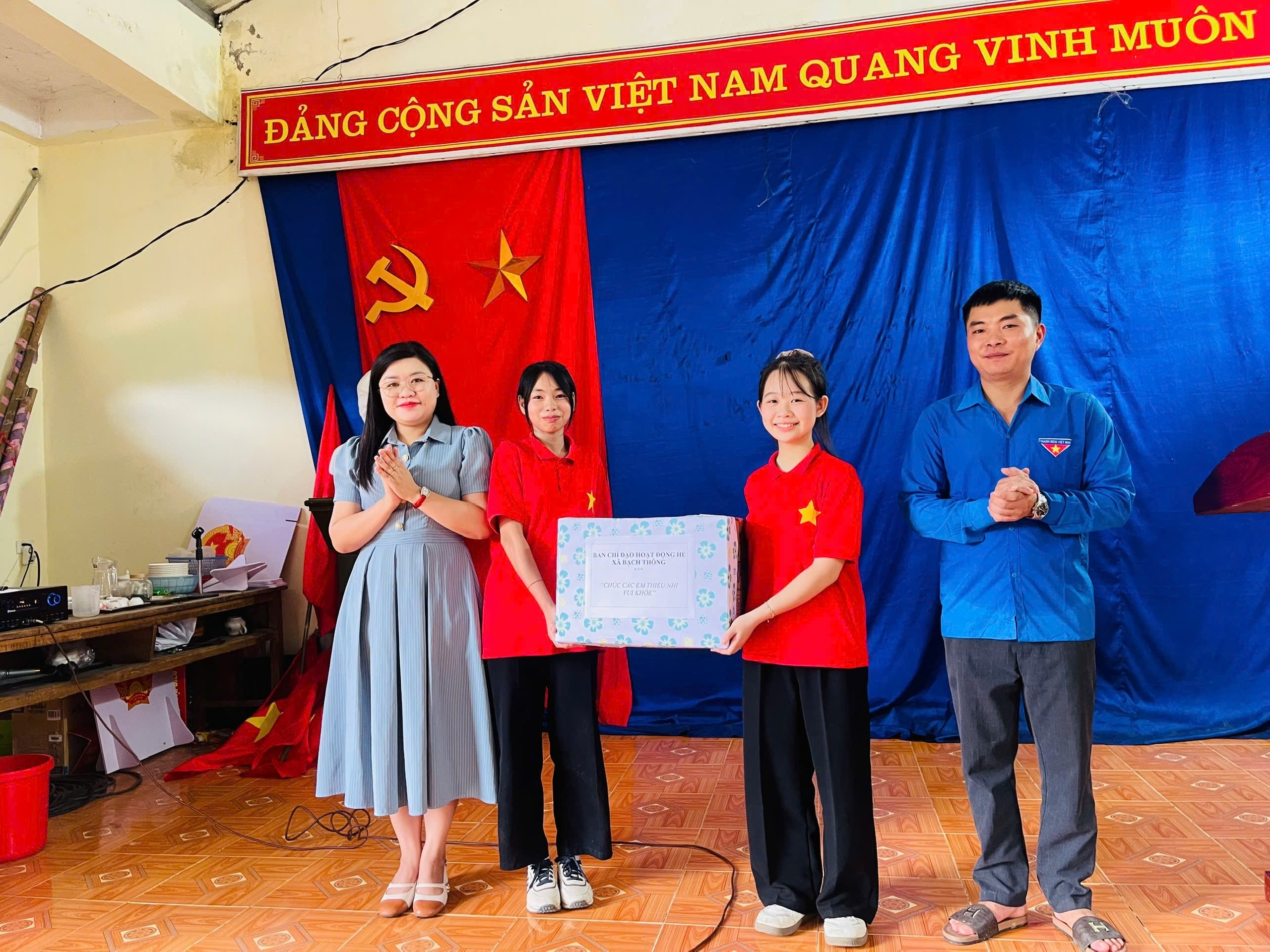 Anh-tin-bai