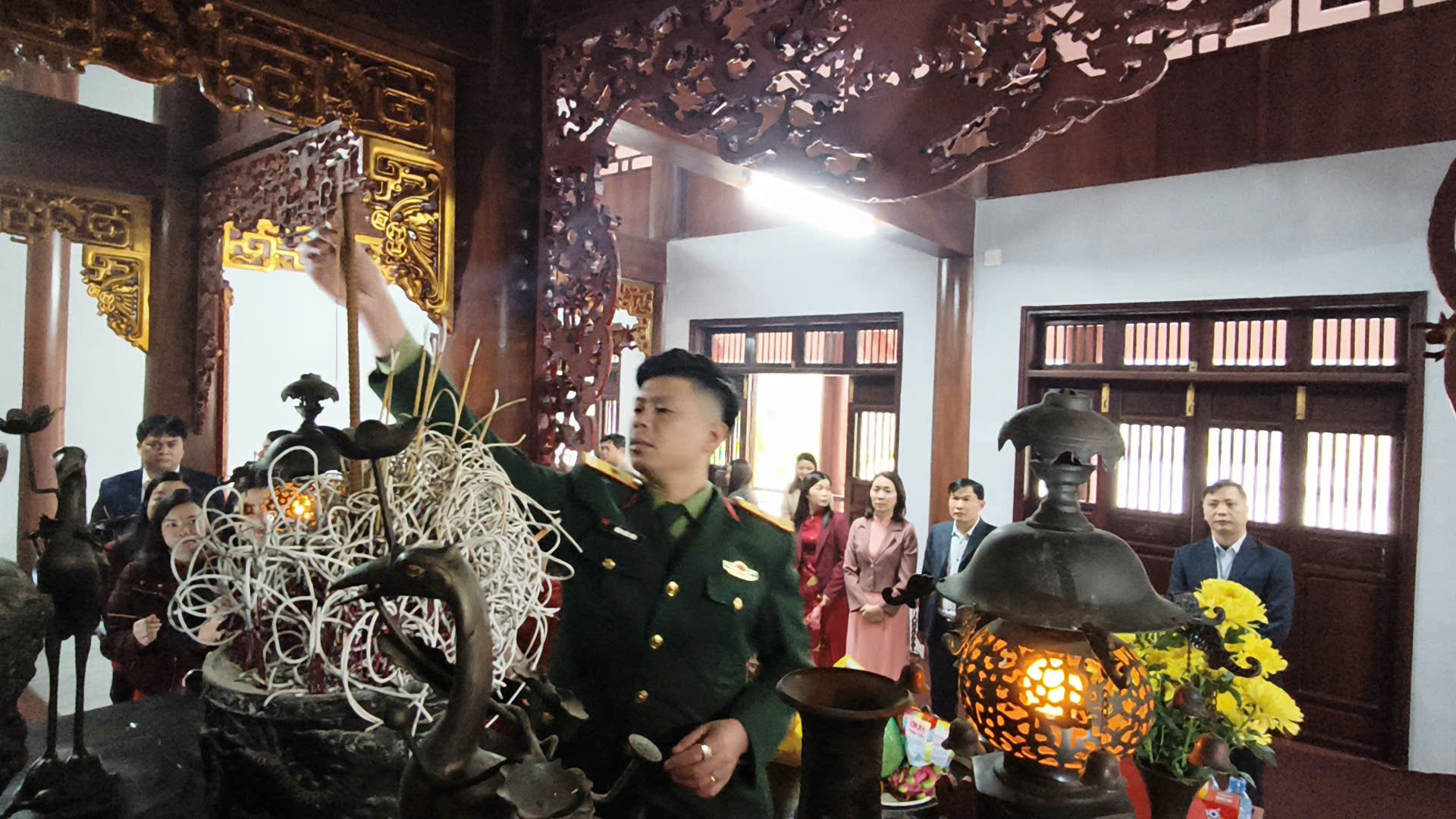 Anh-tin-bai